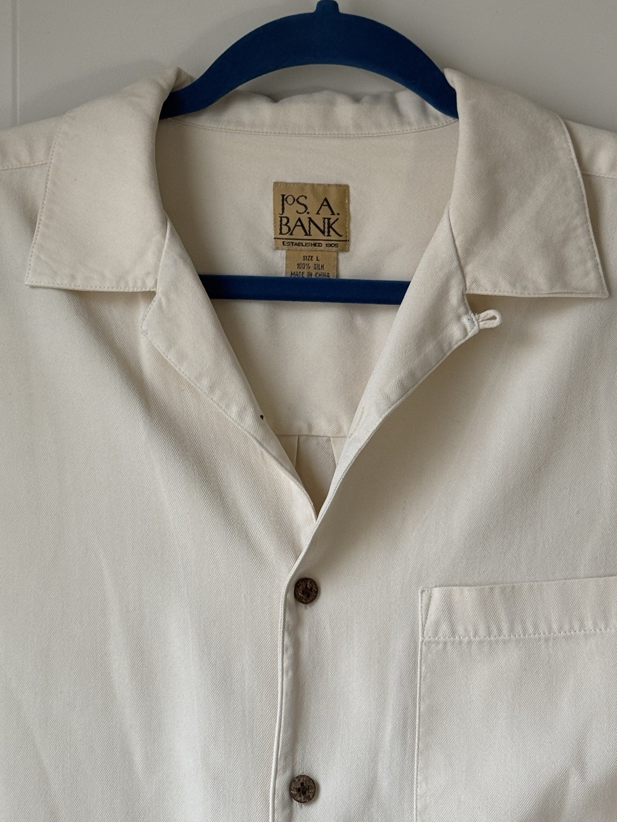 Jos A Bank Men’s 100% Silk Button Up Short Sleeve Cream Ivory Shirt Large