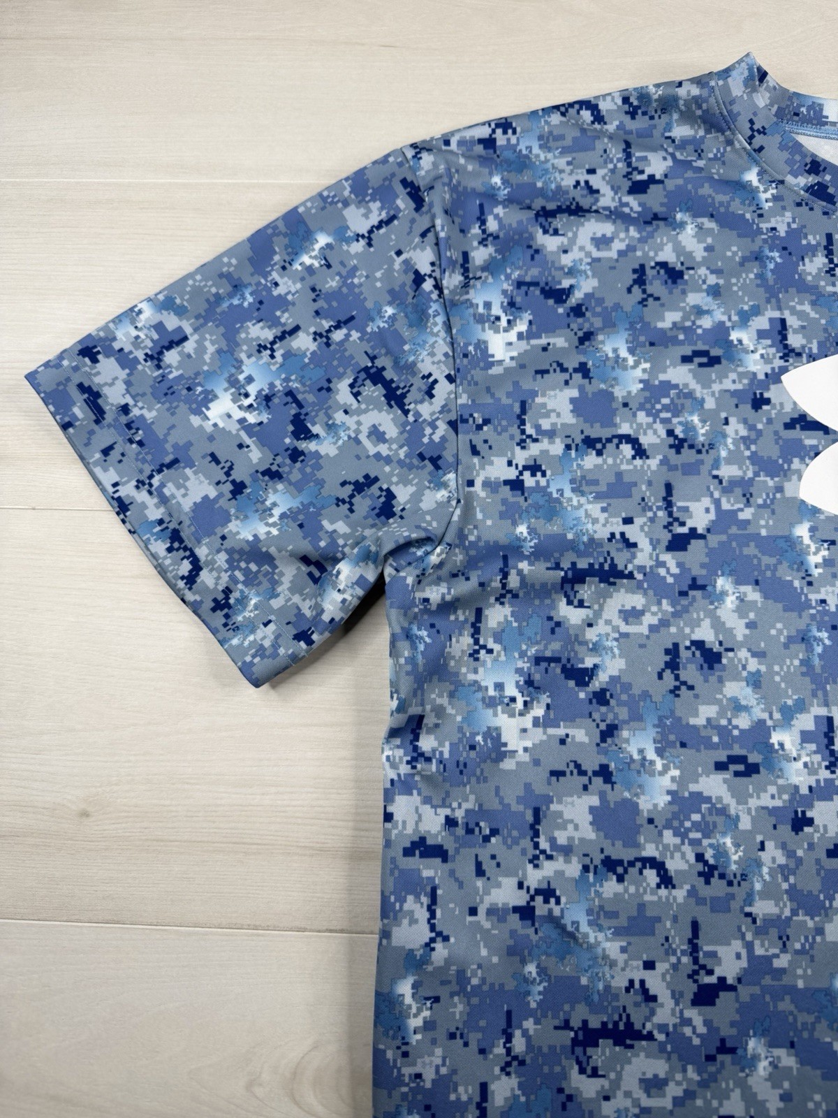 Under Armour Blue Camo Digital Print Shirt Short Sleeve HeatGear Gym Training XL