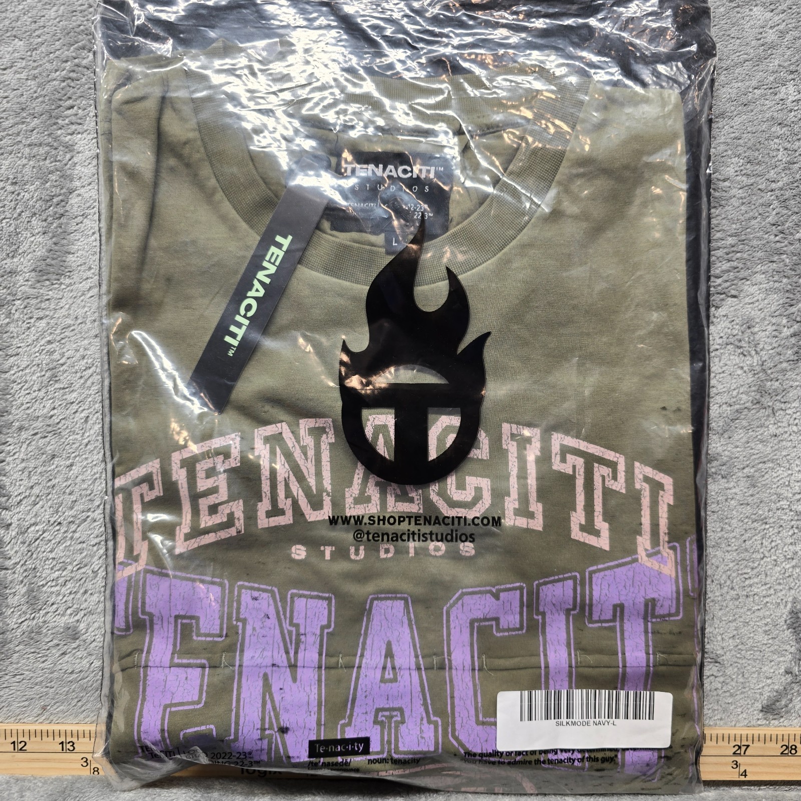 Tenaciti Studios T-Shirt Mens L Green Graphic Logo Crew Neck Short Sleeve NWT
