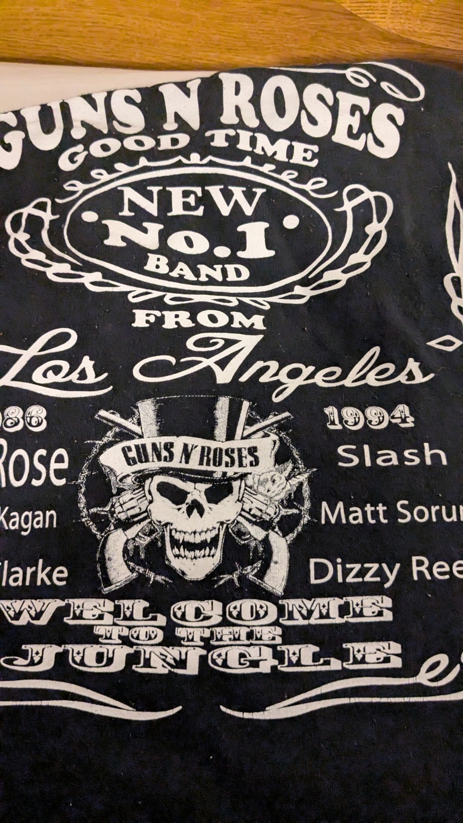 Guns N’ Roses Men’s Medium Black Tee Skull Graphic Print fan ART Alstyle T-shirt