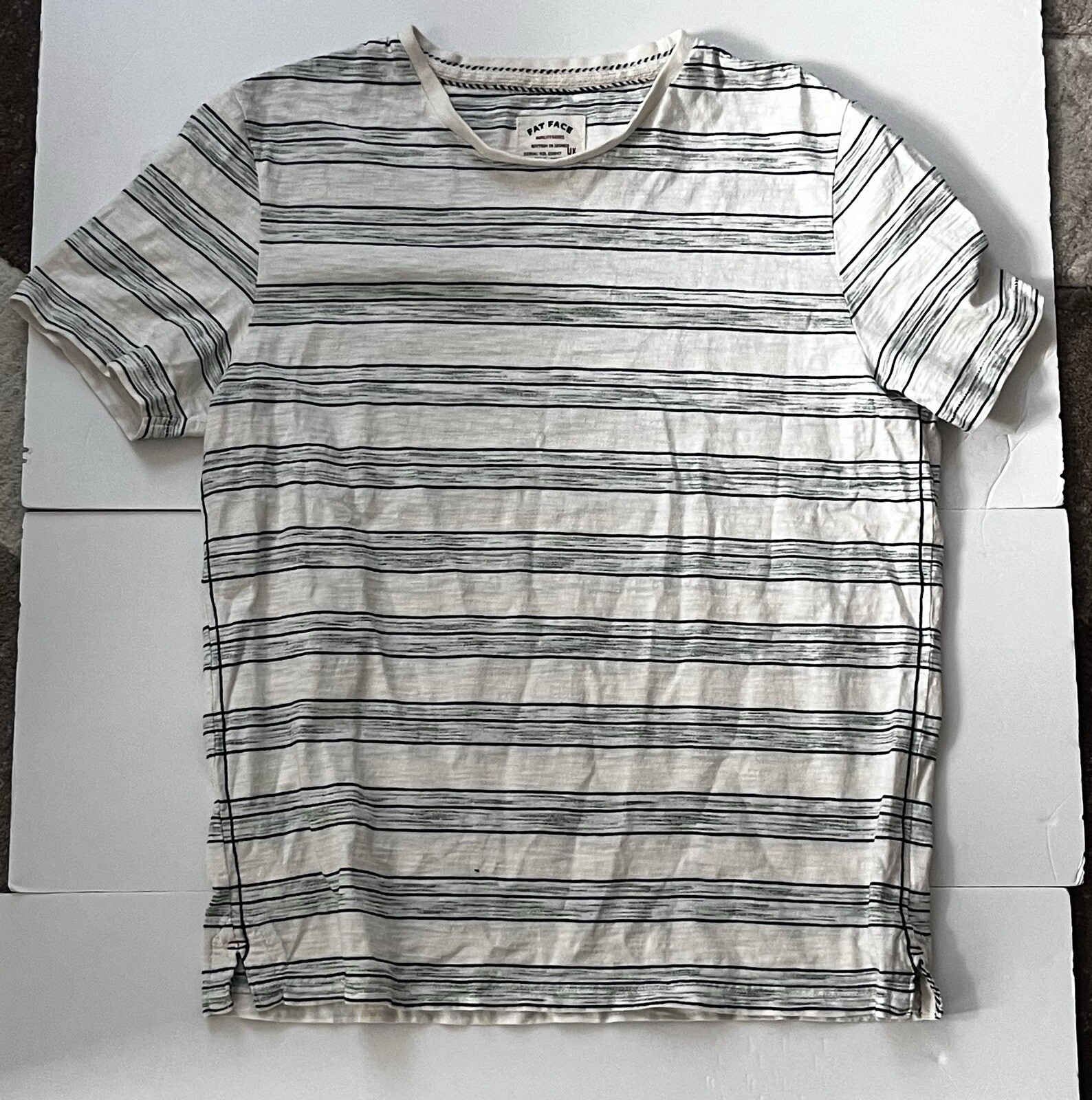 Men’s Fat Face Striped T-Shirt Size Medium