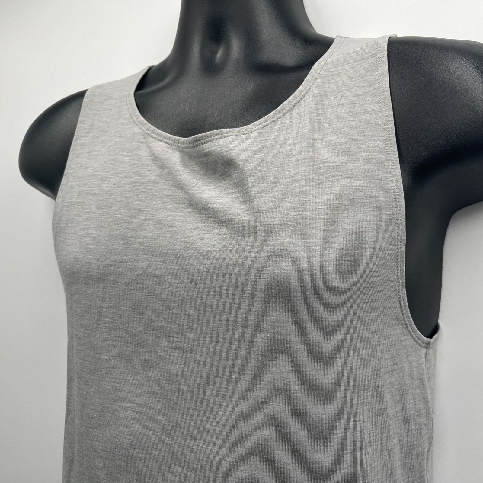 Men’s Casual Solid Grey Tank Top Sleeveless Athletic Tee Shirt Size N/A