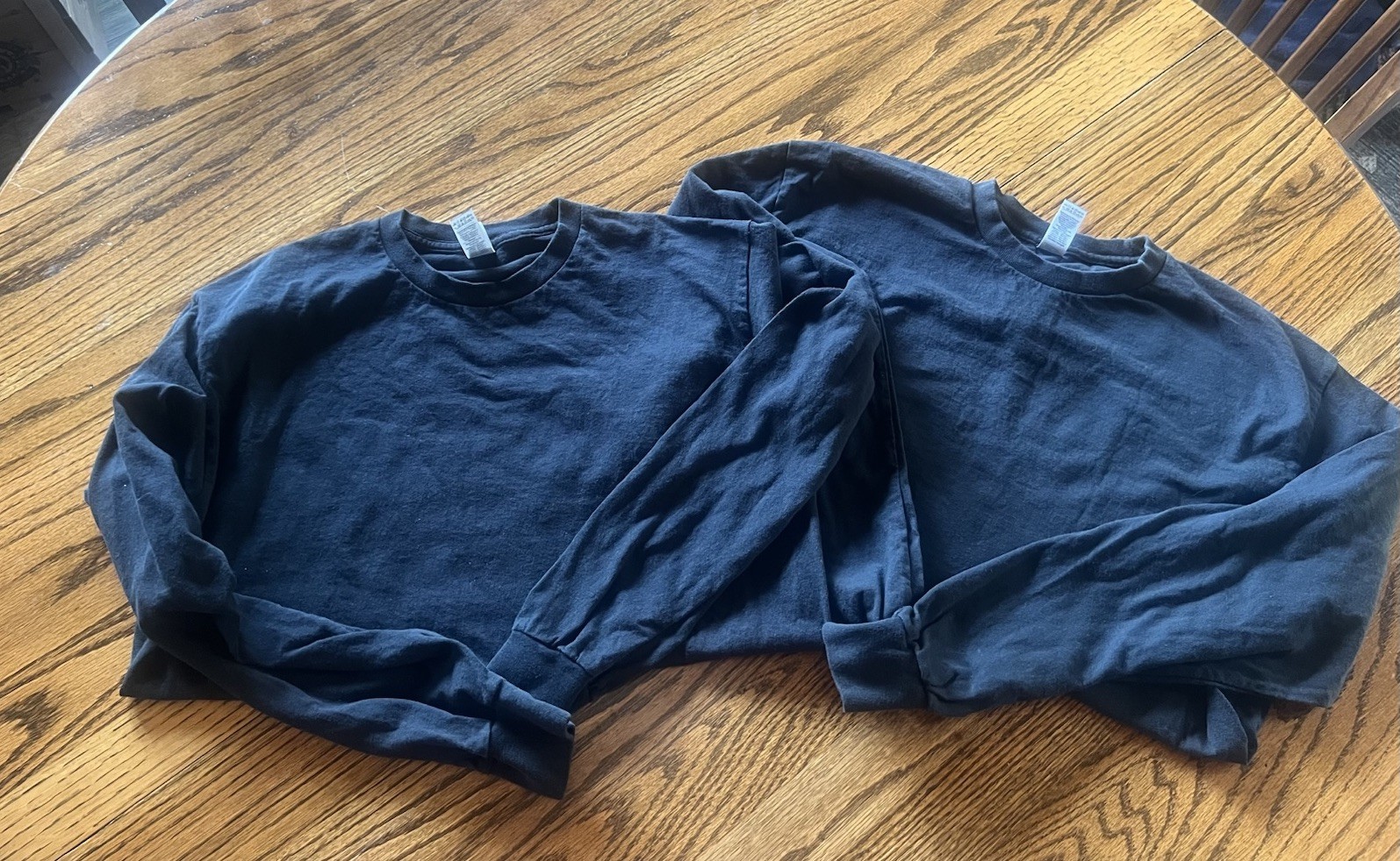 GILDAN 2 MEN’S BLACK LONG SLEEVED T SHIRTS