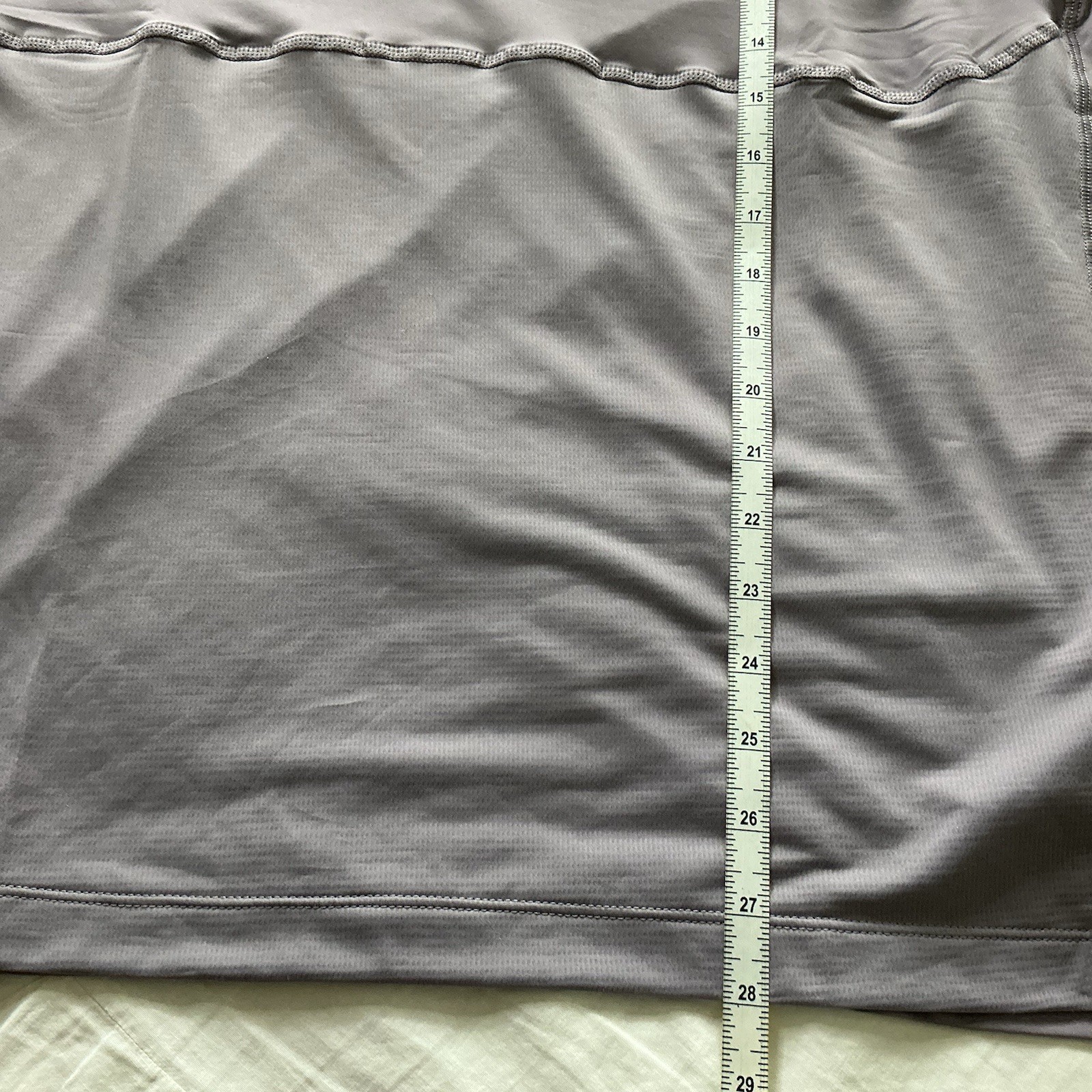 Rhône NWT Extra Mile Athletic Performance Tee M Sz M Gray Stone Gorpcore UPF 50+