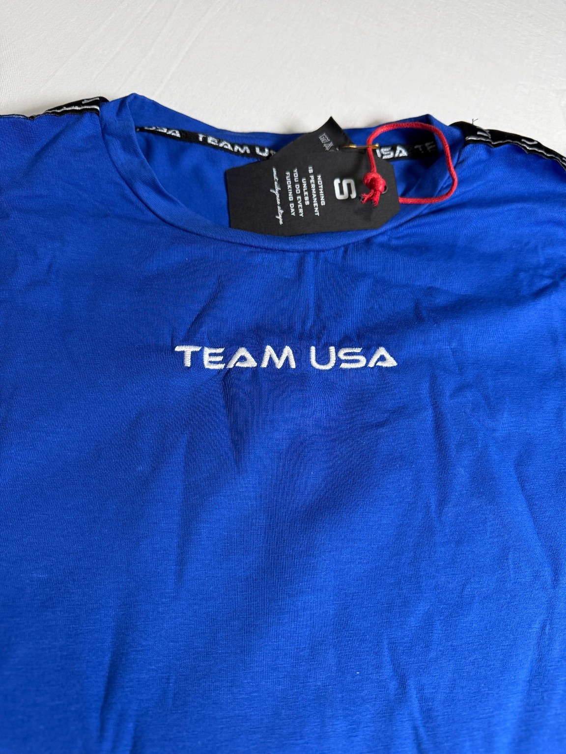 Team USA Wears Oversized Men’s T-Shirt Blue Small Cotton USA Tape Detail