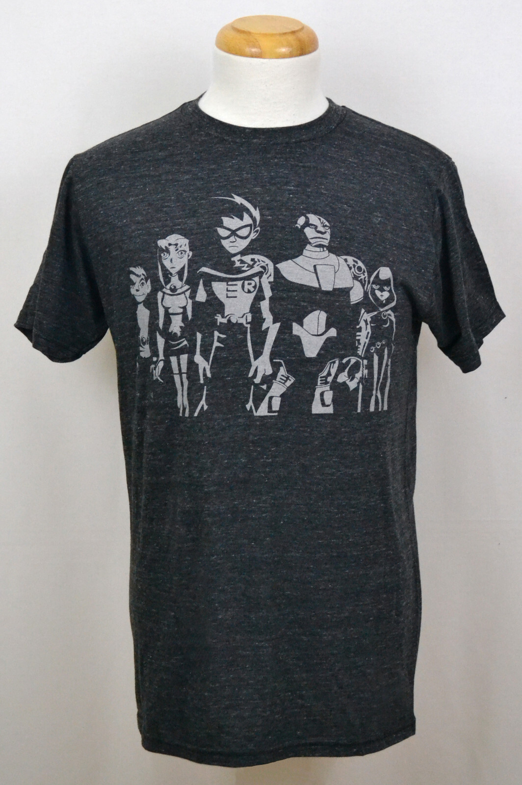 Teen Titans T-shirt DC Comics Superhero Noir Style Graphic Tee Dark Gray NWT