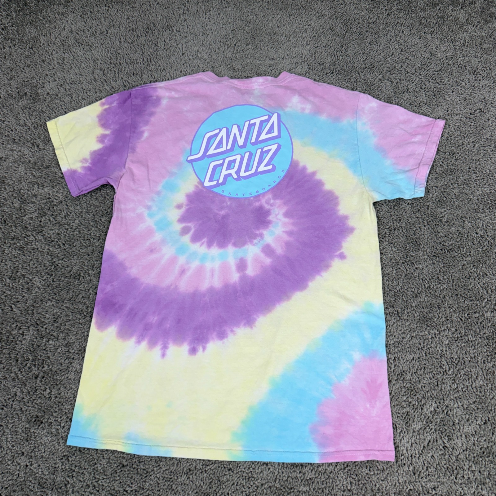 Santa Cruz Skateboards Shirt Mens M Easter Pastel Spiral Tie Dye Purple Yellow