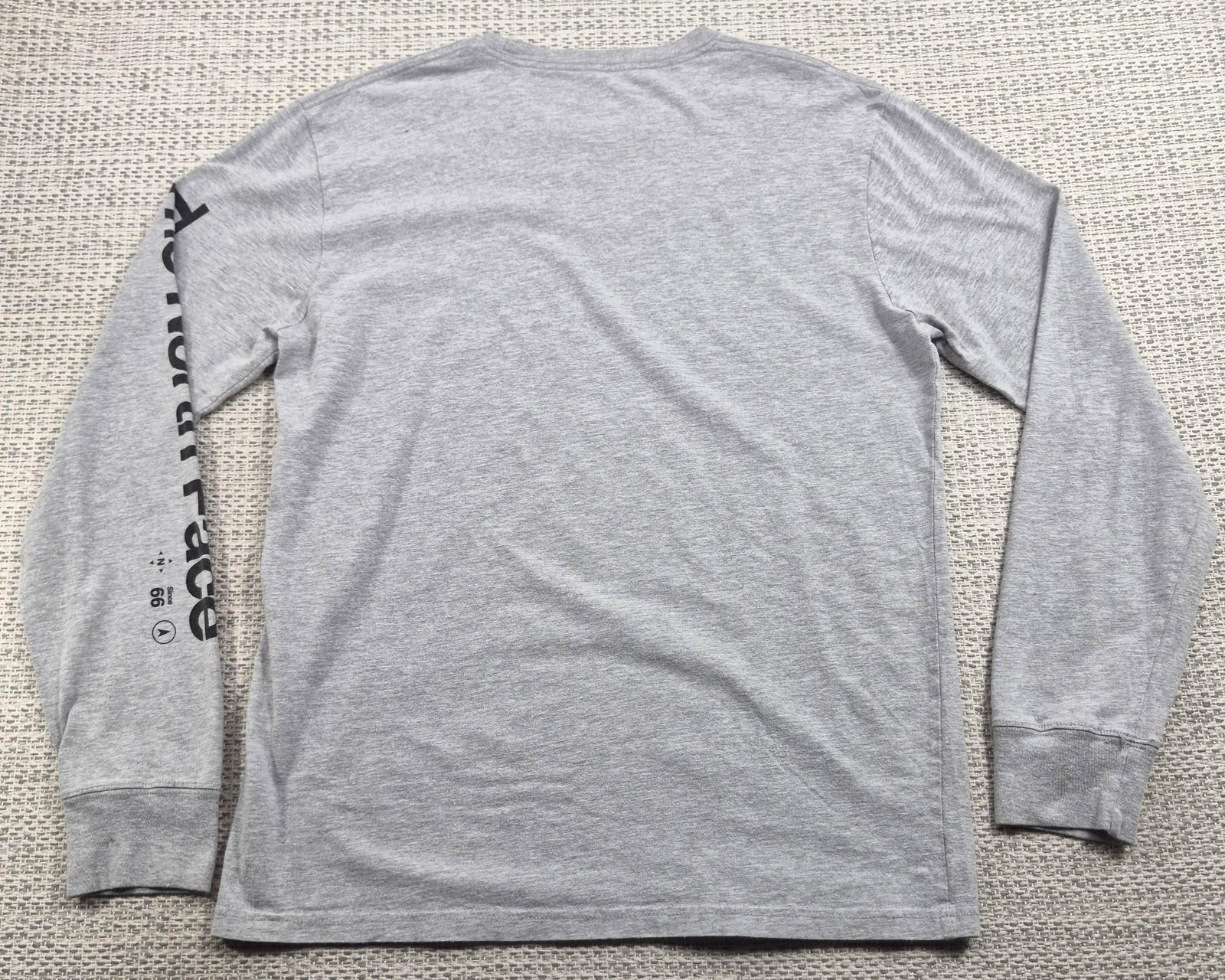 The North Face Shirt Mens Medium Gray Long Sleeve Logo Graphic Outdoor Tee