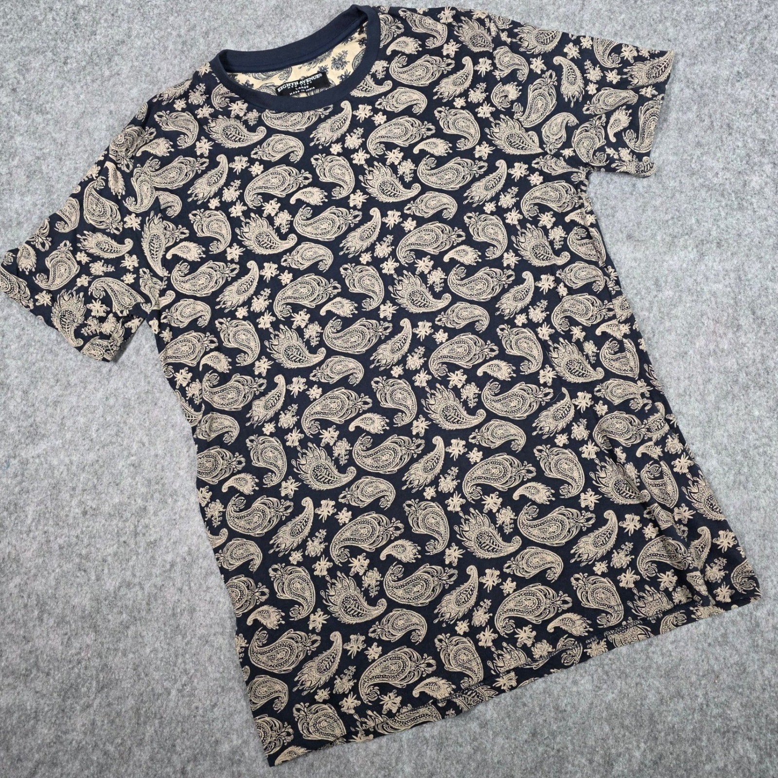 Mens Paisley T Shirt Navy Blue Tan Cotton Short Sleeve Large Preppy Streetwear