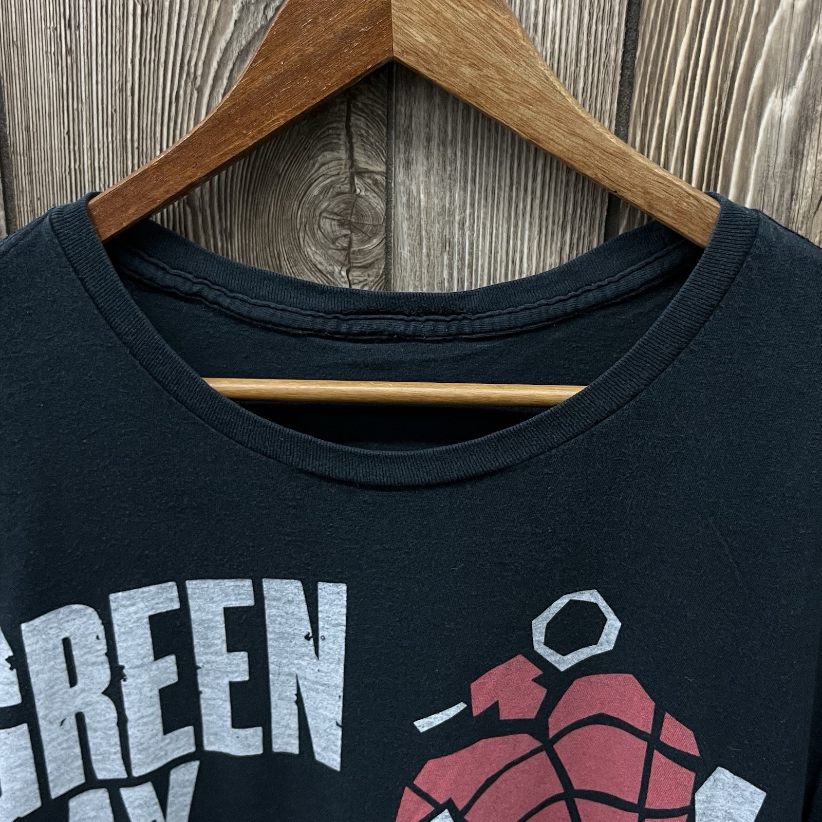 Green Day American Idiot Heart Grenade Graphic Band Tee Shirt Black Mens Large