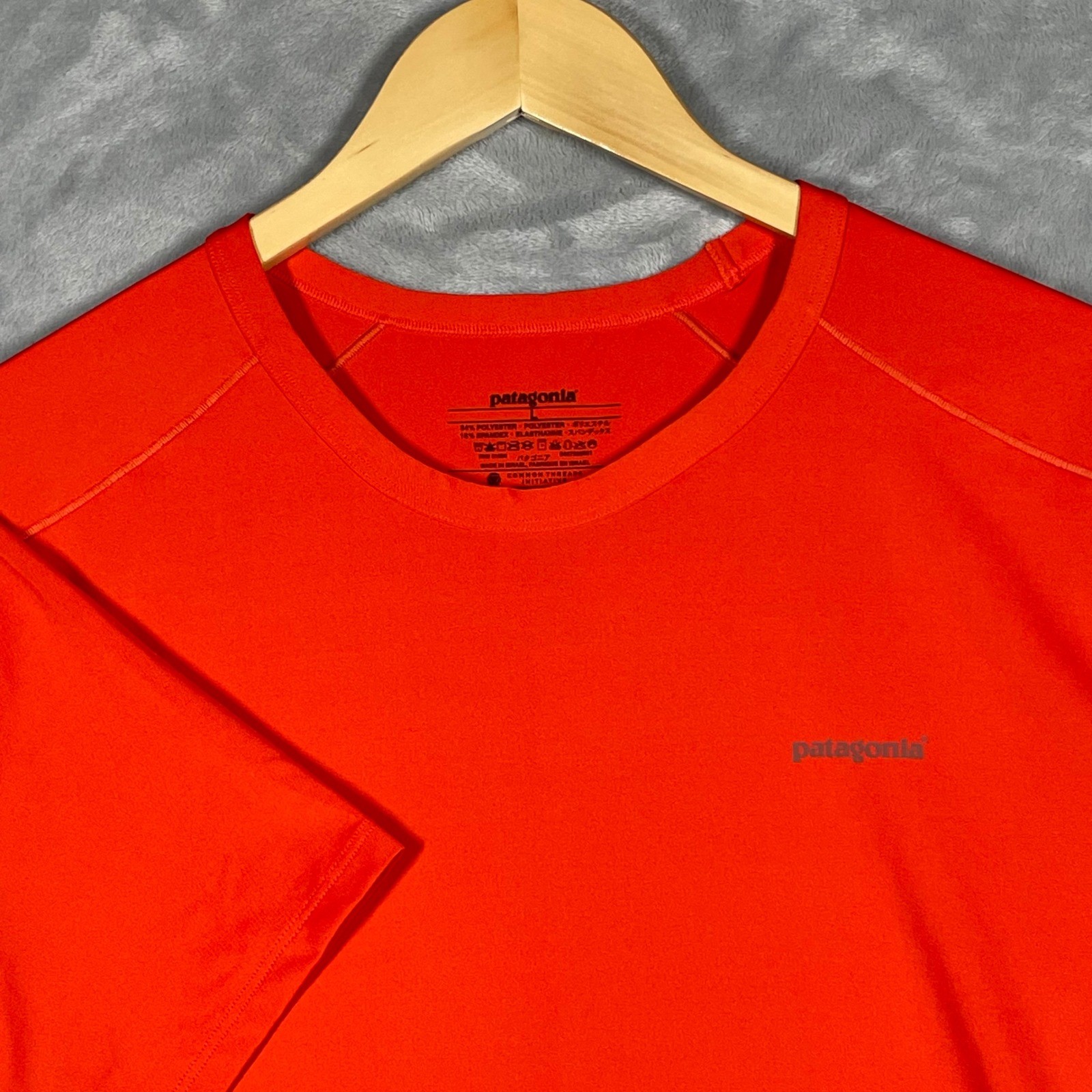 Patagonia Mens Capilene Daily T-Shirt Orange Short Sleeve Athletic 45600 Size L