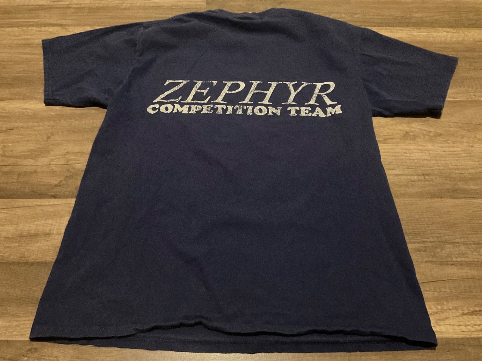 ZEPHYR COMPETITION TEAM GRAPHIC T-SHIRT ( MENS M ) DARK BLUE PREOWNED