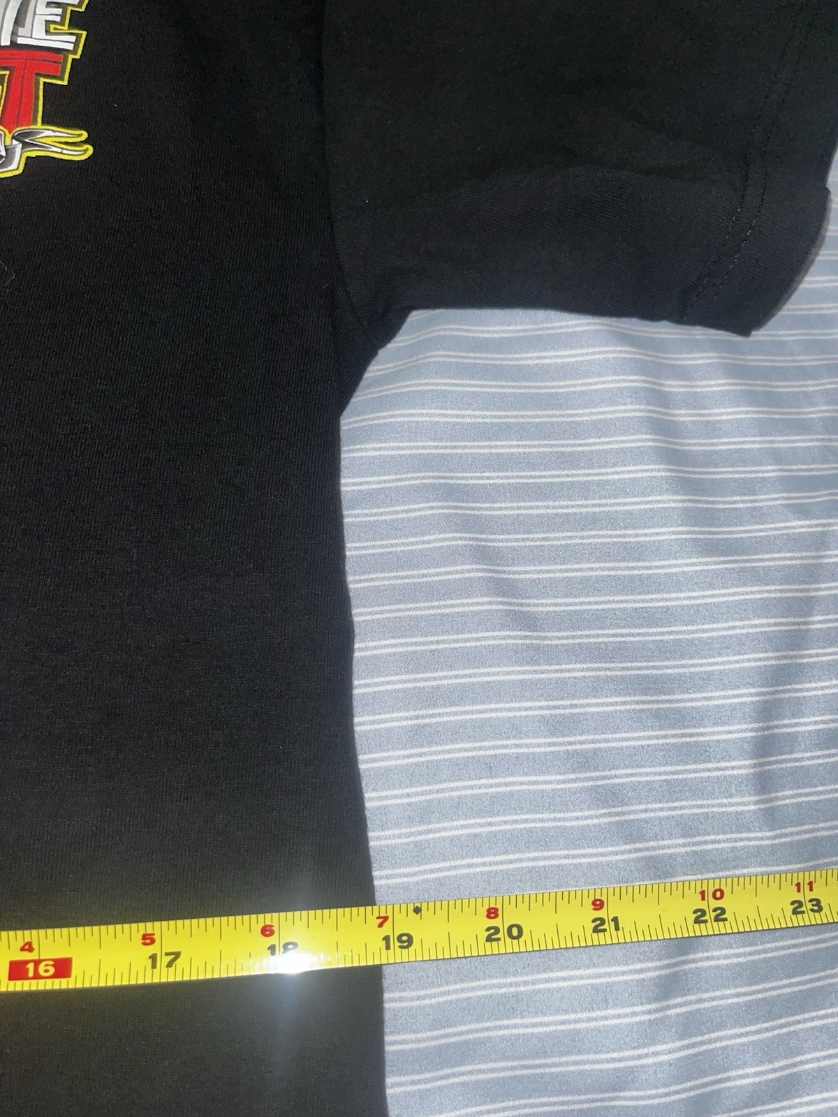 Medium 2017 KROQ 106.7 Weenie Roast y Fiesta Shirt