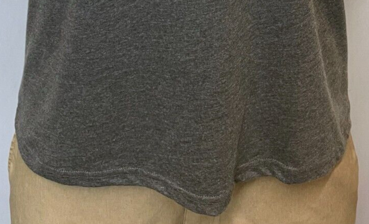 Under Armour Shirt Mens Small Medium Large Grey Red Athletic Fit Crew NeckSoft