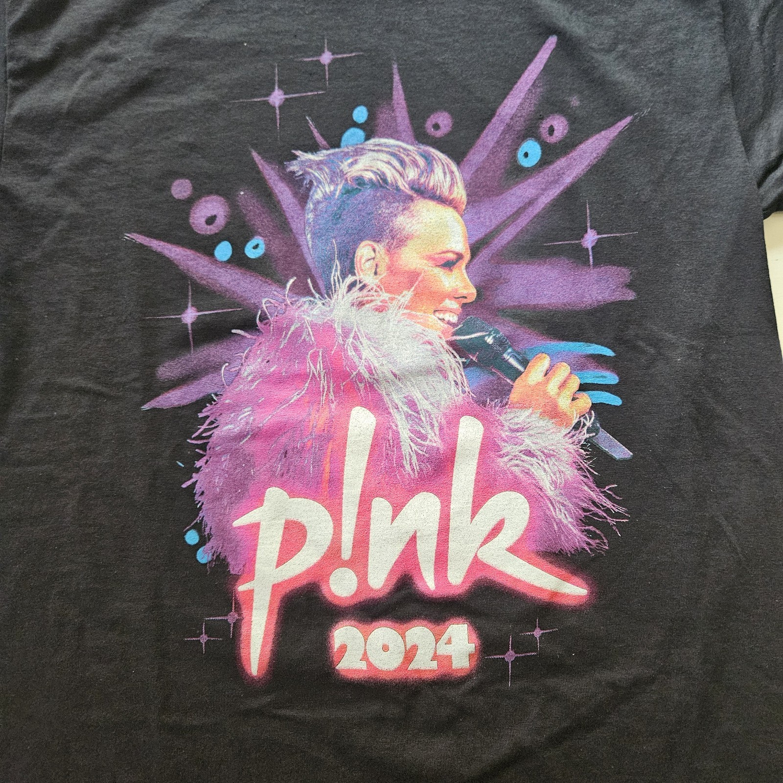 Pink 2024 Tour Tee ‘Black’ / Size Medium / Gildan Dryblend T-Shirt