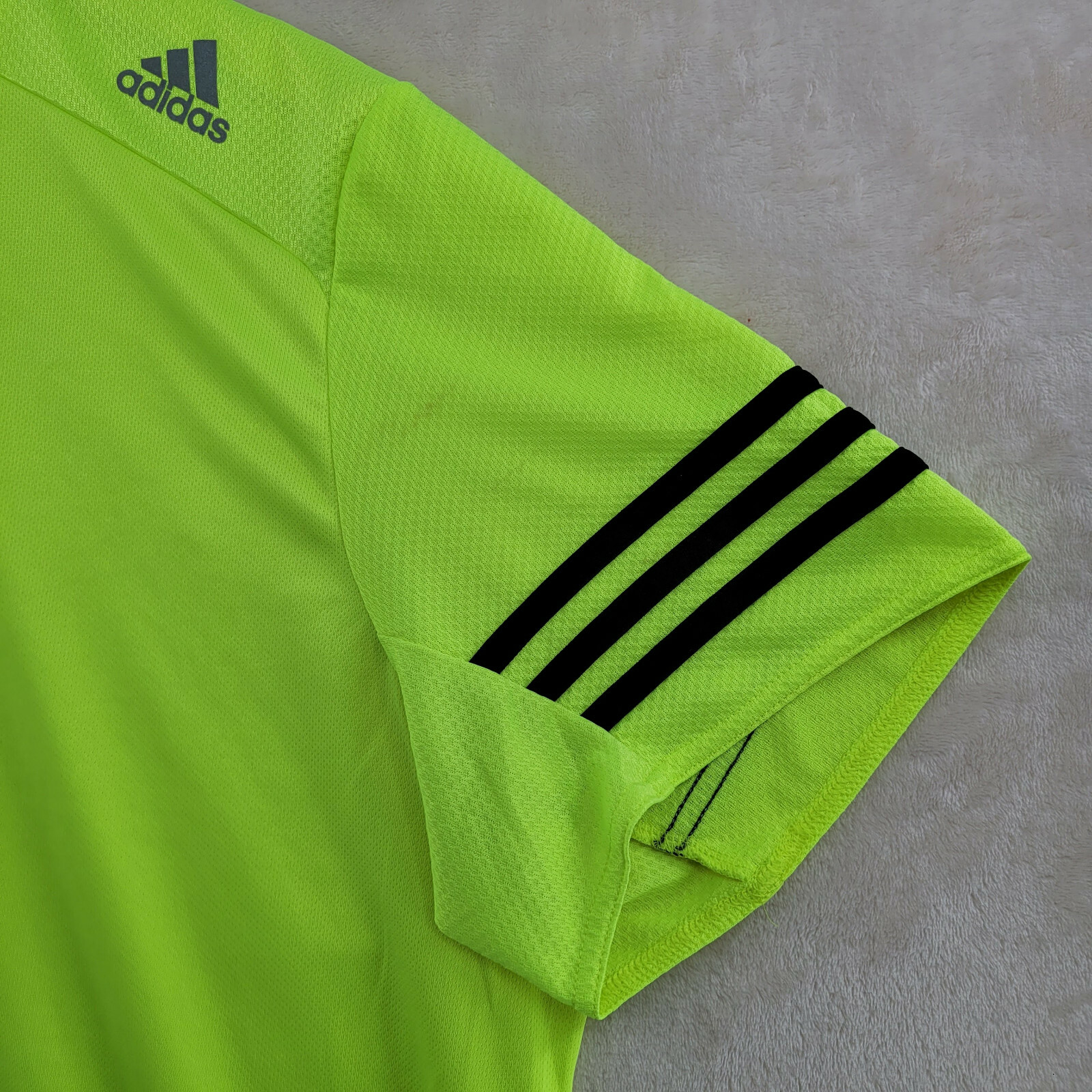 Adidas Response Running Men Size XL Solid Yellow Short Sleeve Crew-Neck T-Shirt