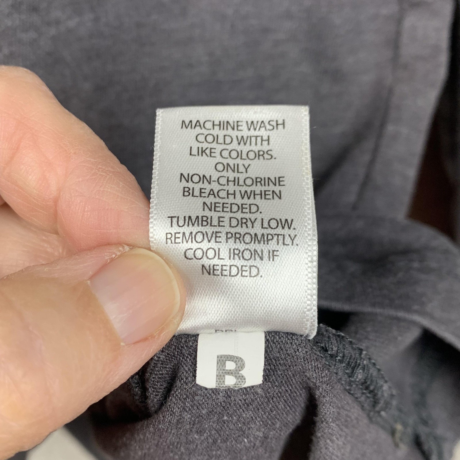 Croft & Barrow Henley Shirt Men Large Gray Long Sleeve Easy Care Soft Casual Son