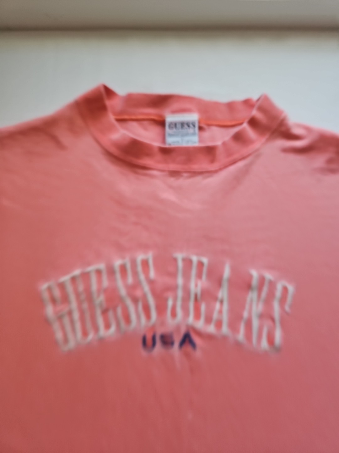 VTG 90s GUESS Jeans USA T-Shirt Size MEN’S L Single Stitch Pink Salmon 23″x29″