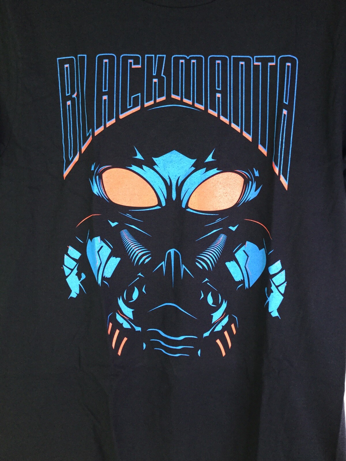 NEW Aquaman Black Manta Logo Graphic Print Short Sleeve Tee T-Shirt Men’s Size L