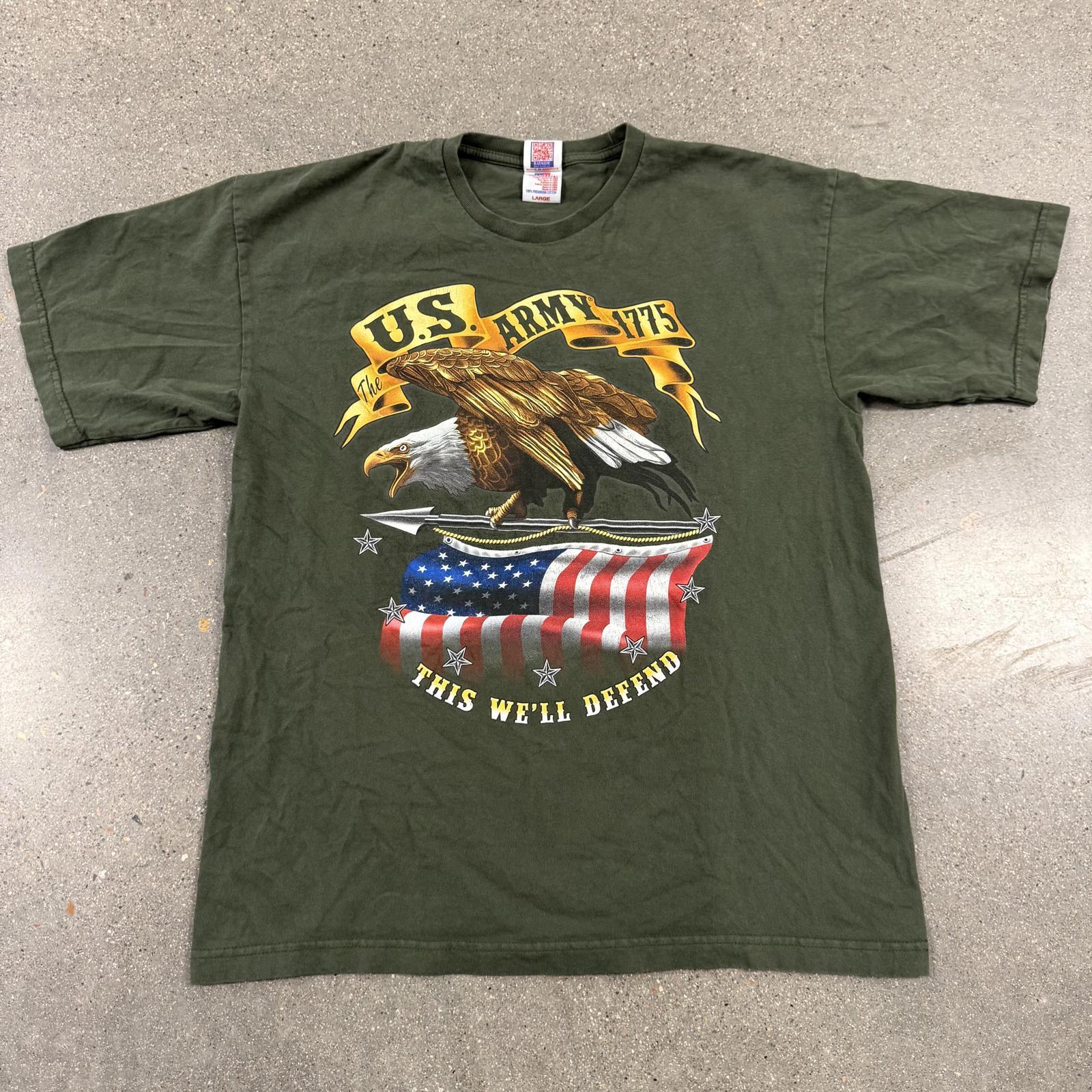 Vtg Bayside U.S. Army 1775 This We’ll Defend T-Shirt Made in USA Eagle Flag – L