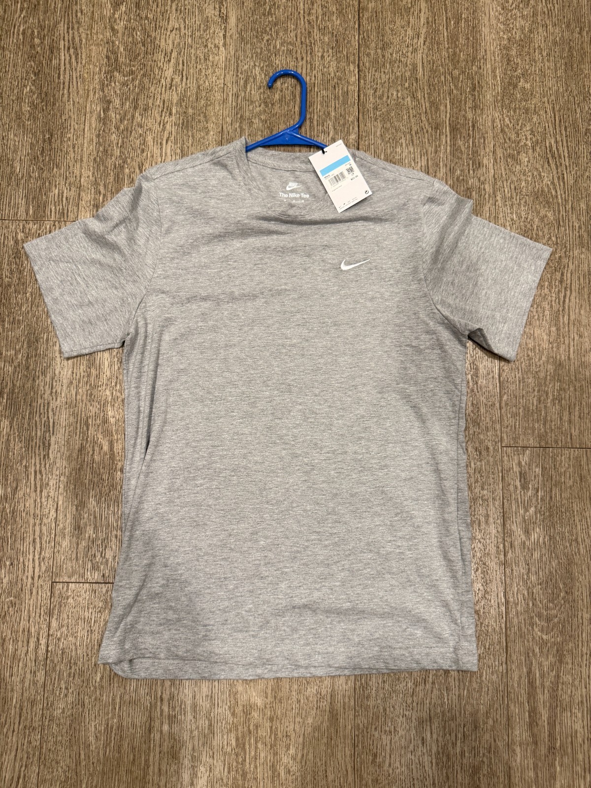 Nike Sportswear Embroidered Swoosh Tee Mens Gray T-Shirt Size M BV0507-063