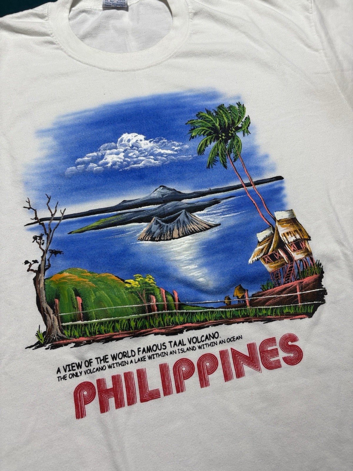 Vintage Philippines Dibuho Hand Painted T Shirt Mens XL Taal Volcano Graphic 90s