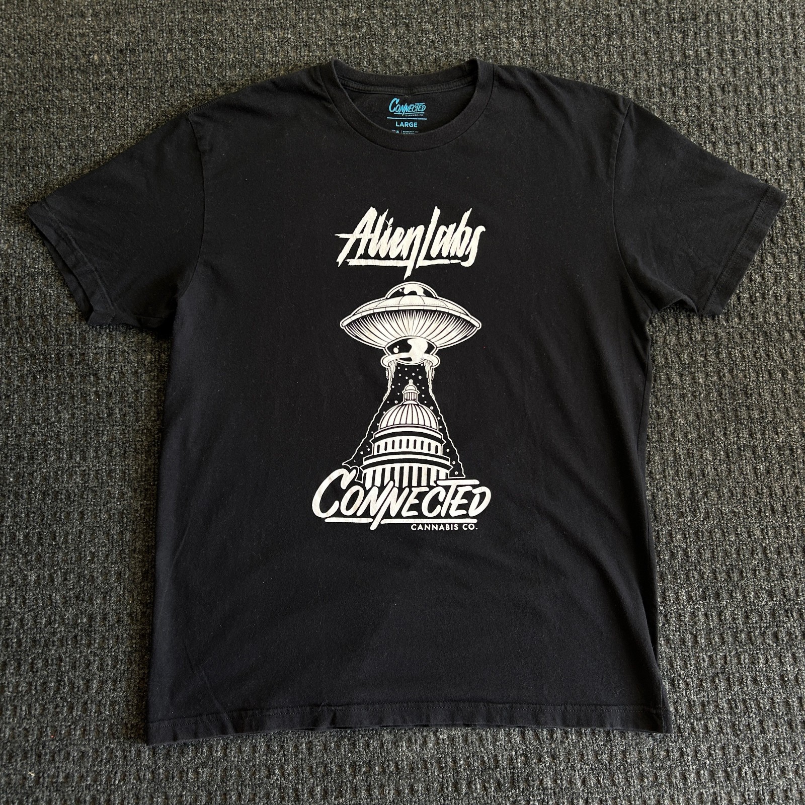 Connected Cannabis Co Shirt Mens Medium White Graphic Back Car Slow Lane Organic