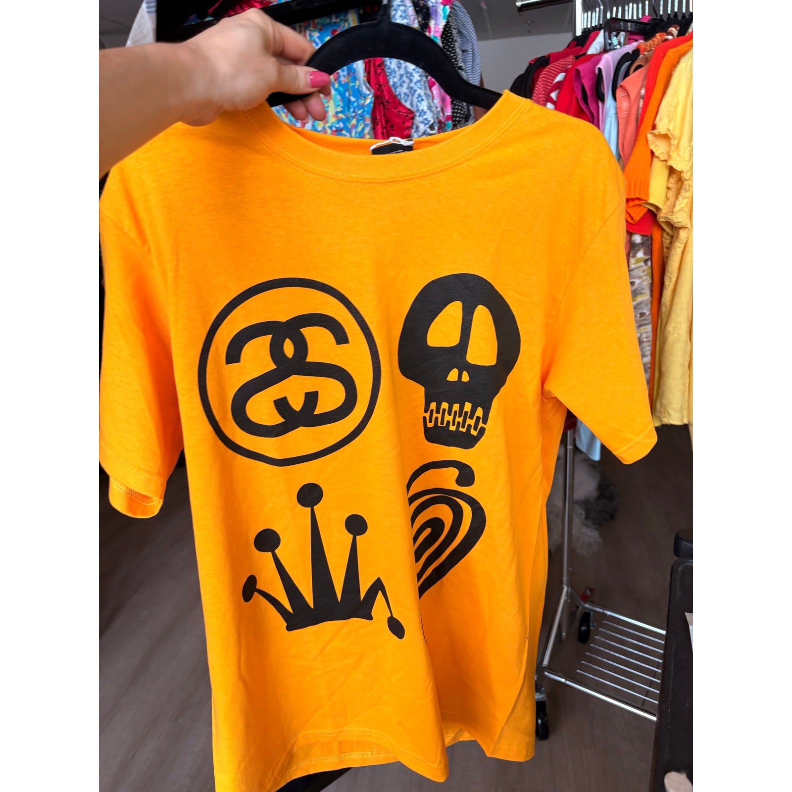 Stüssy “4-Icon” Multi-Icon Graphic Tee – Yellow/Gold Deadstock NWOT Mens M