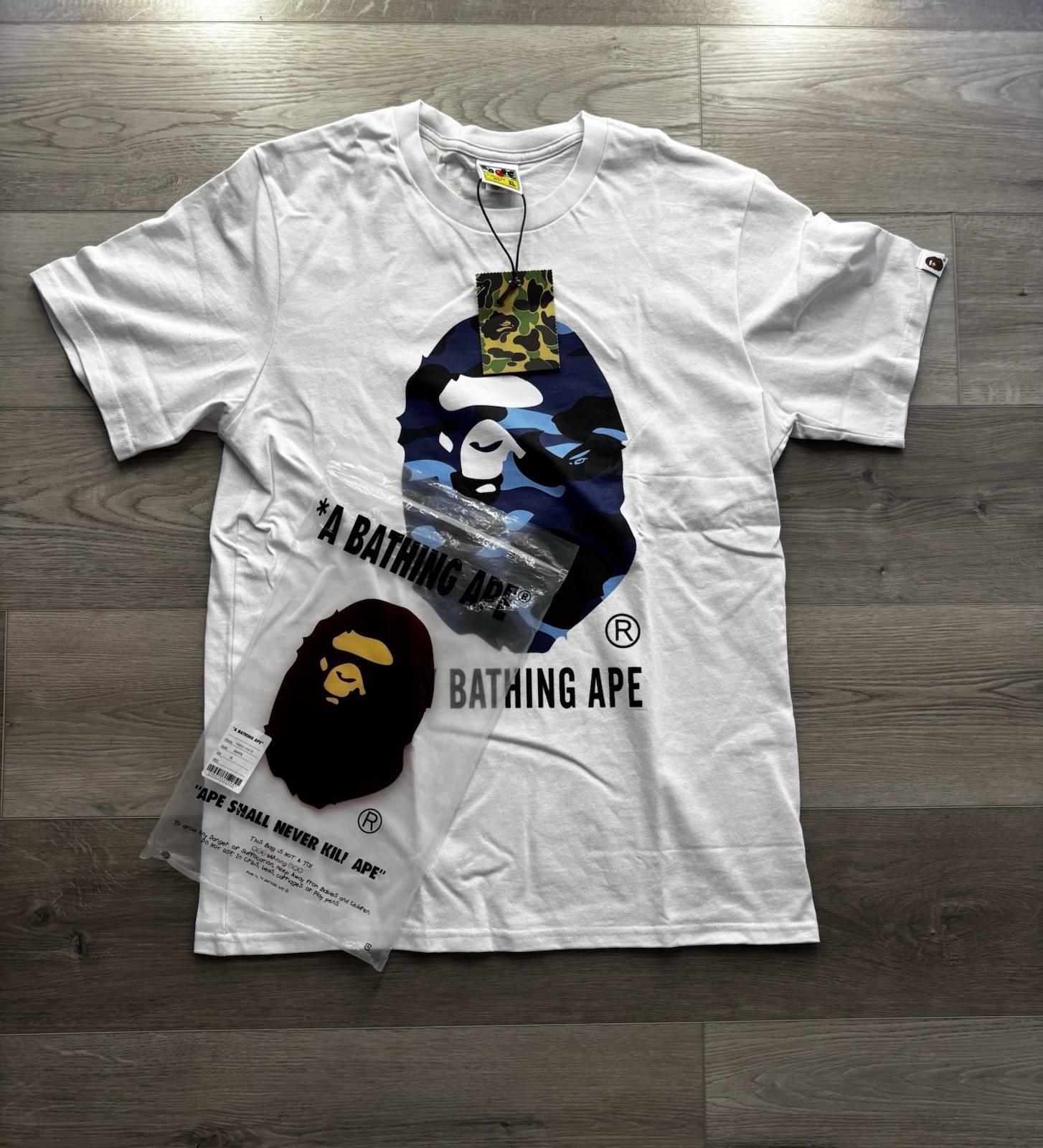 A Bathing Ape BAPE Ape Head Logo Graphic Print Tee White Men’s L Crew Neck