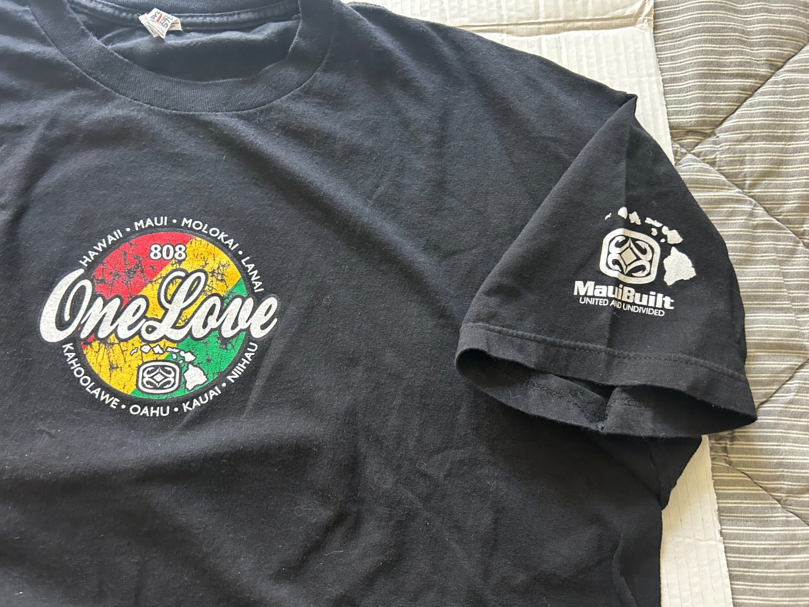 MAUI BUILT 808 ONE LOVE DISTRESSED 2XL BLK SHORT SLEEVE T SHIRT.SEE DESCRIPTION