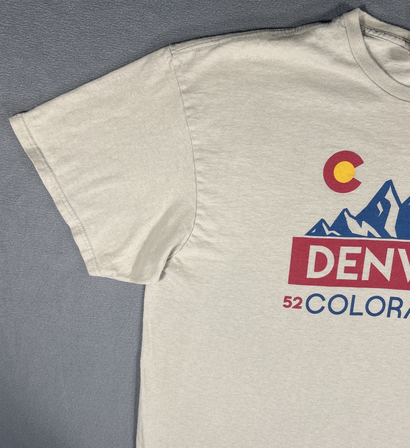 Denver Colorado 5280 Mens T-Shirt Size XL Off-White Short Sleeve