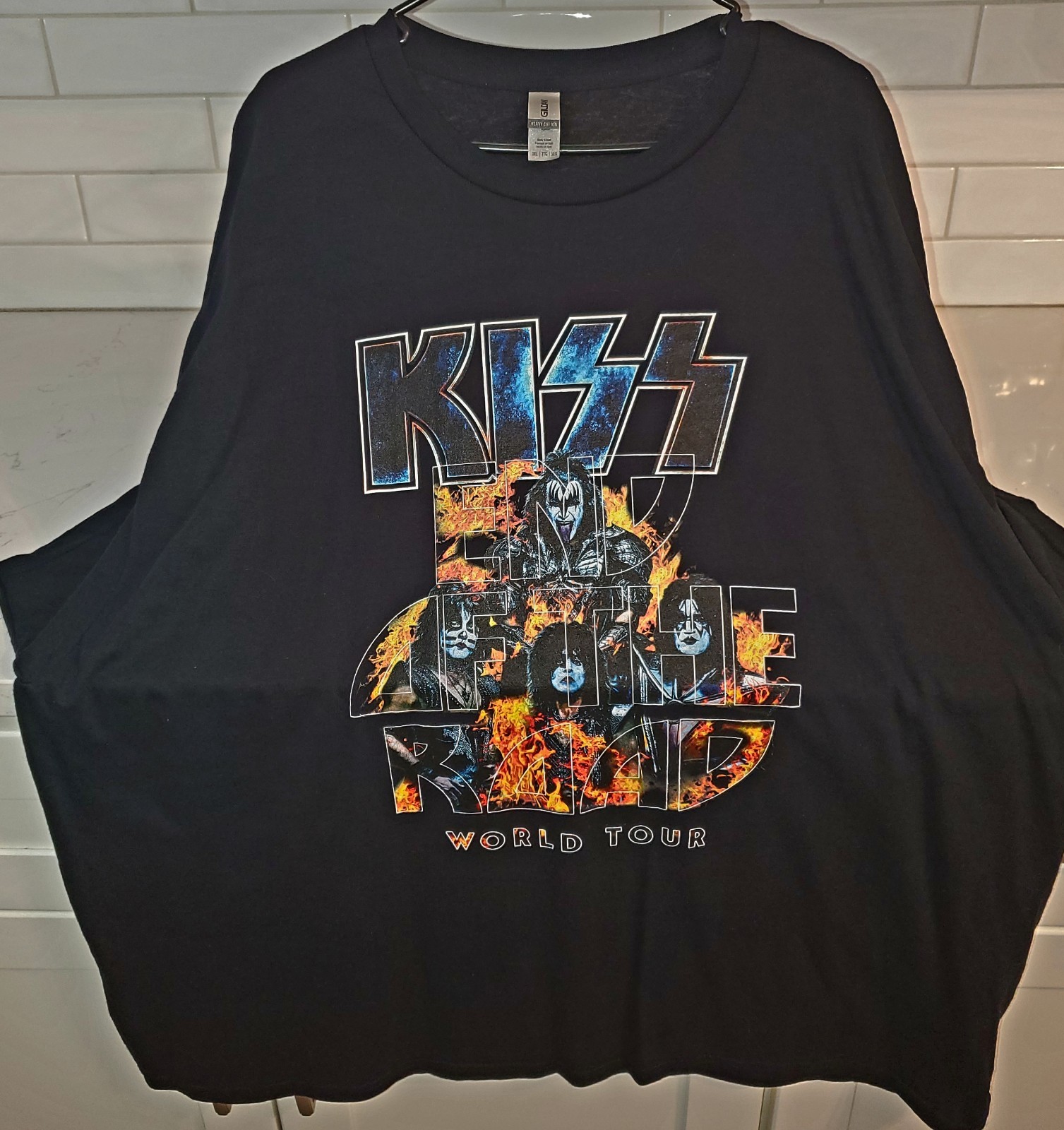 Kiss End of the Road World Tour The Final 50 Shows T-Shirt Size is 2XL