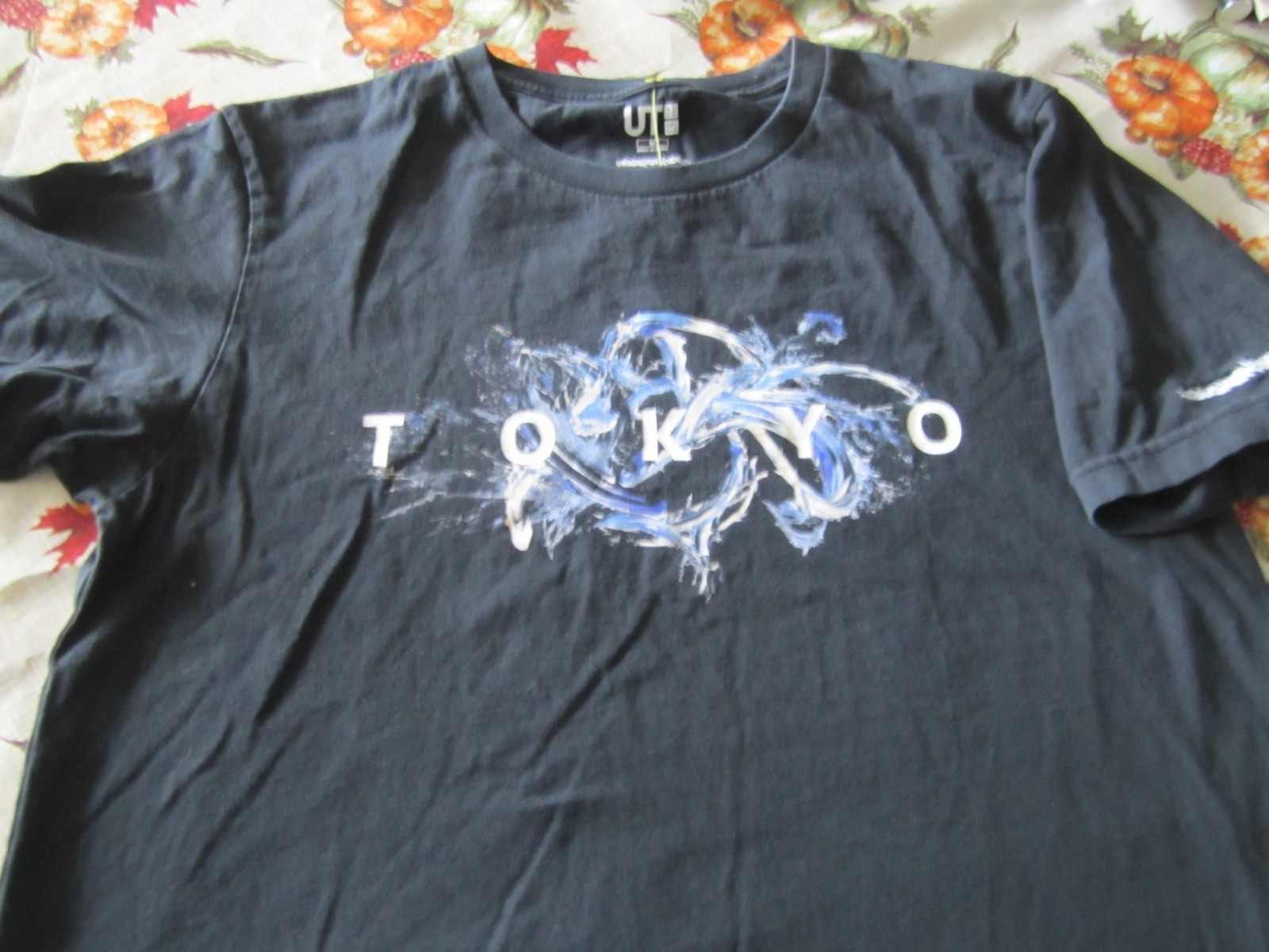 Uniqlo Tokyo T-Shirt – Black – Medium
