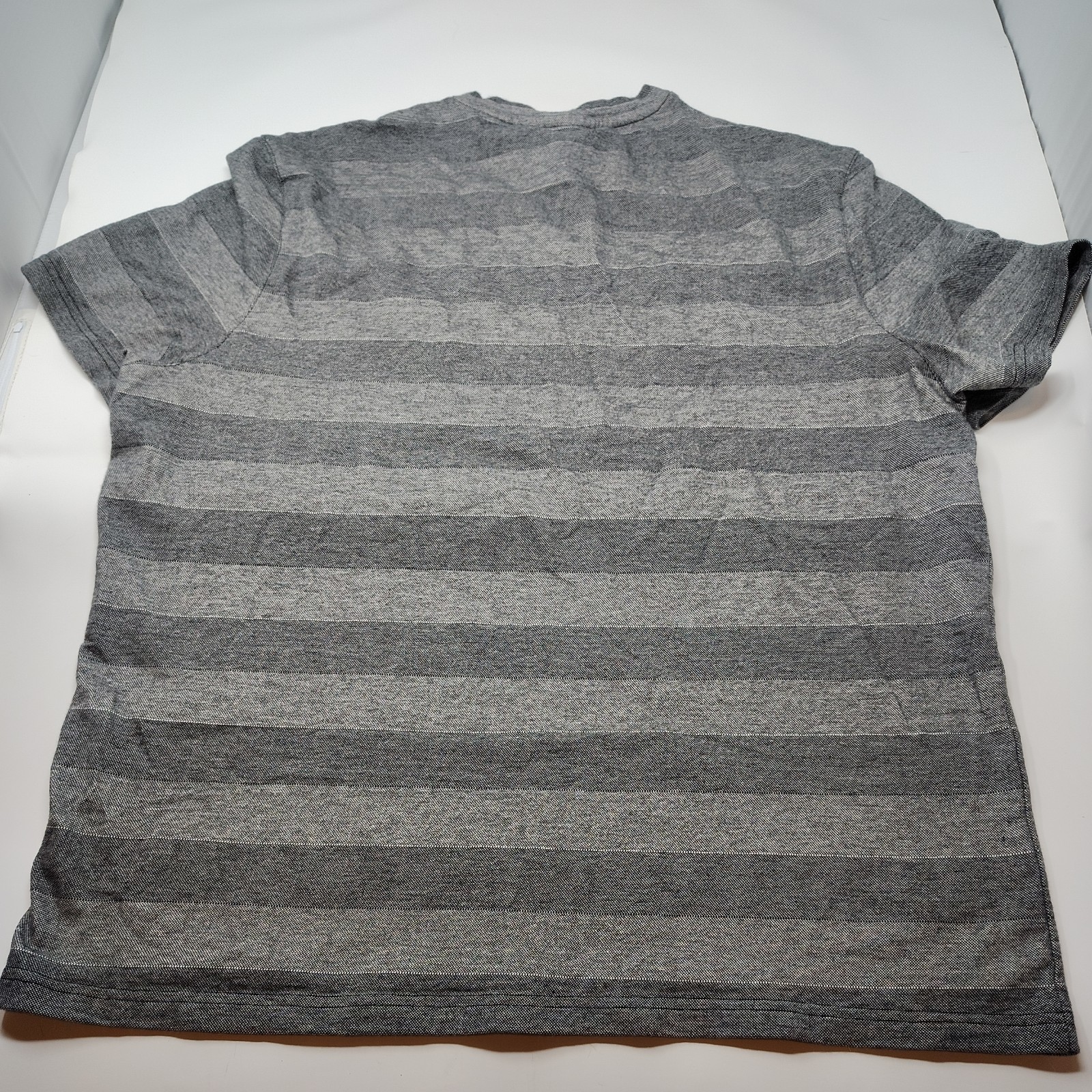 Michael Kors Mens Shirt Sz XL Gray Striped Gold Logo Short Sleeves V-Neck NWT