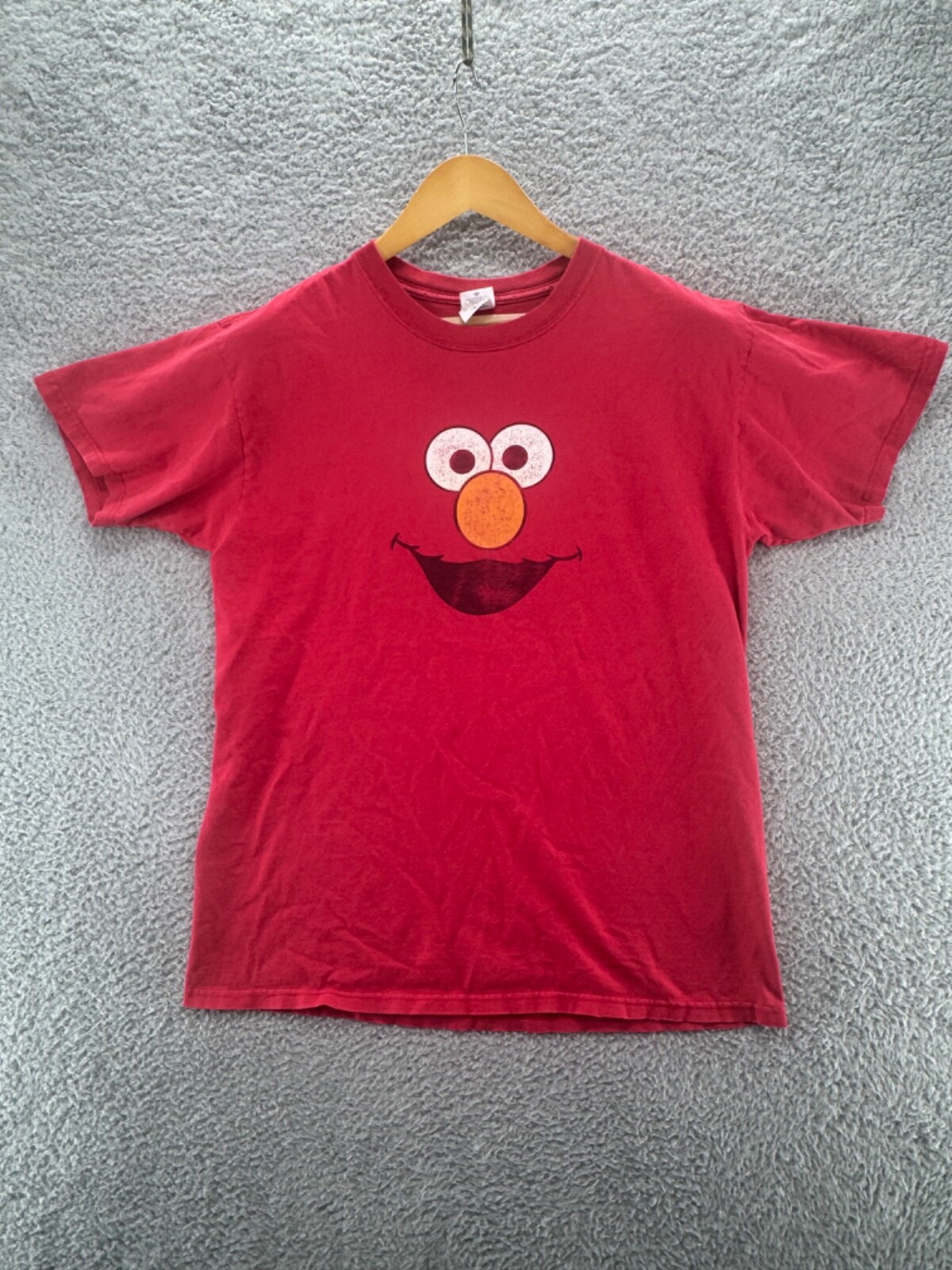 Anvil Sesame Street Elmo Men’s Women’s T Shirt Cartoon Tee Red Size Large