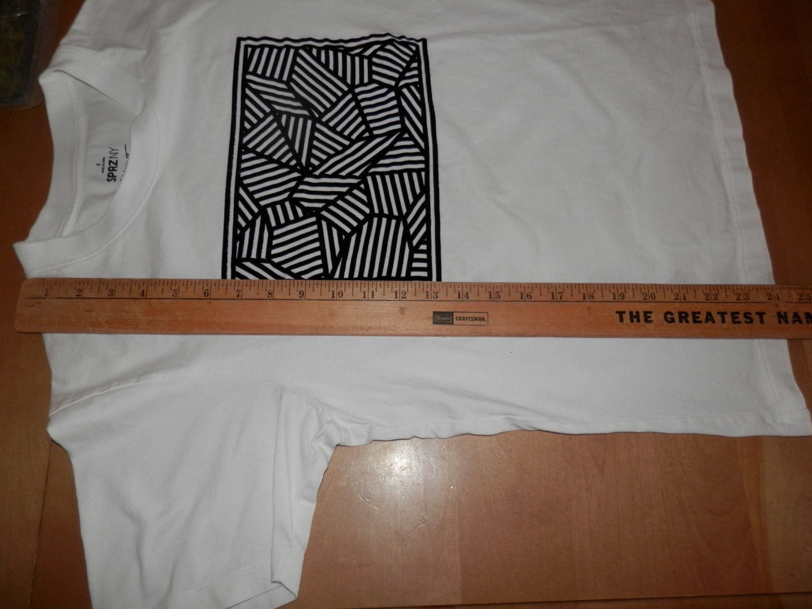Uniqlo SPRZ NY Sol Lewitt MoMA Special Ed Mens Small Shirt w/ Raised Velour