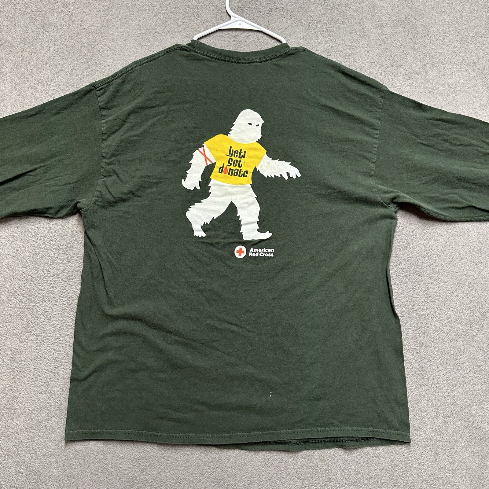 American Red Cross Yeti Set Donate Shirt Mens XL Dark Green Long Sleeve Graphic