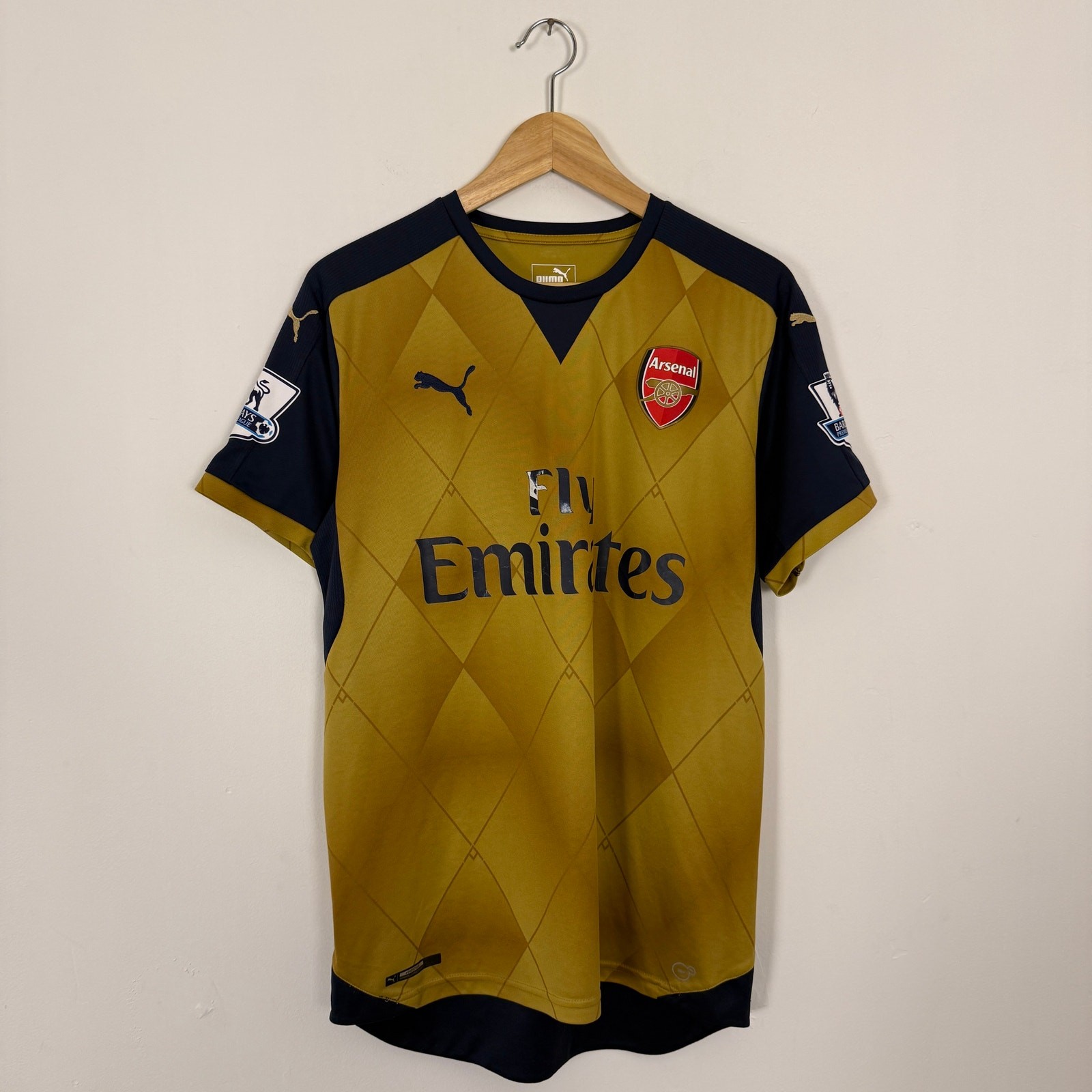 Arsenal FC Puma Mesut Ozil Football Soccer Sports Jersey Gold Medium Streetwear
