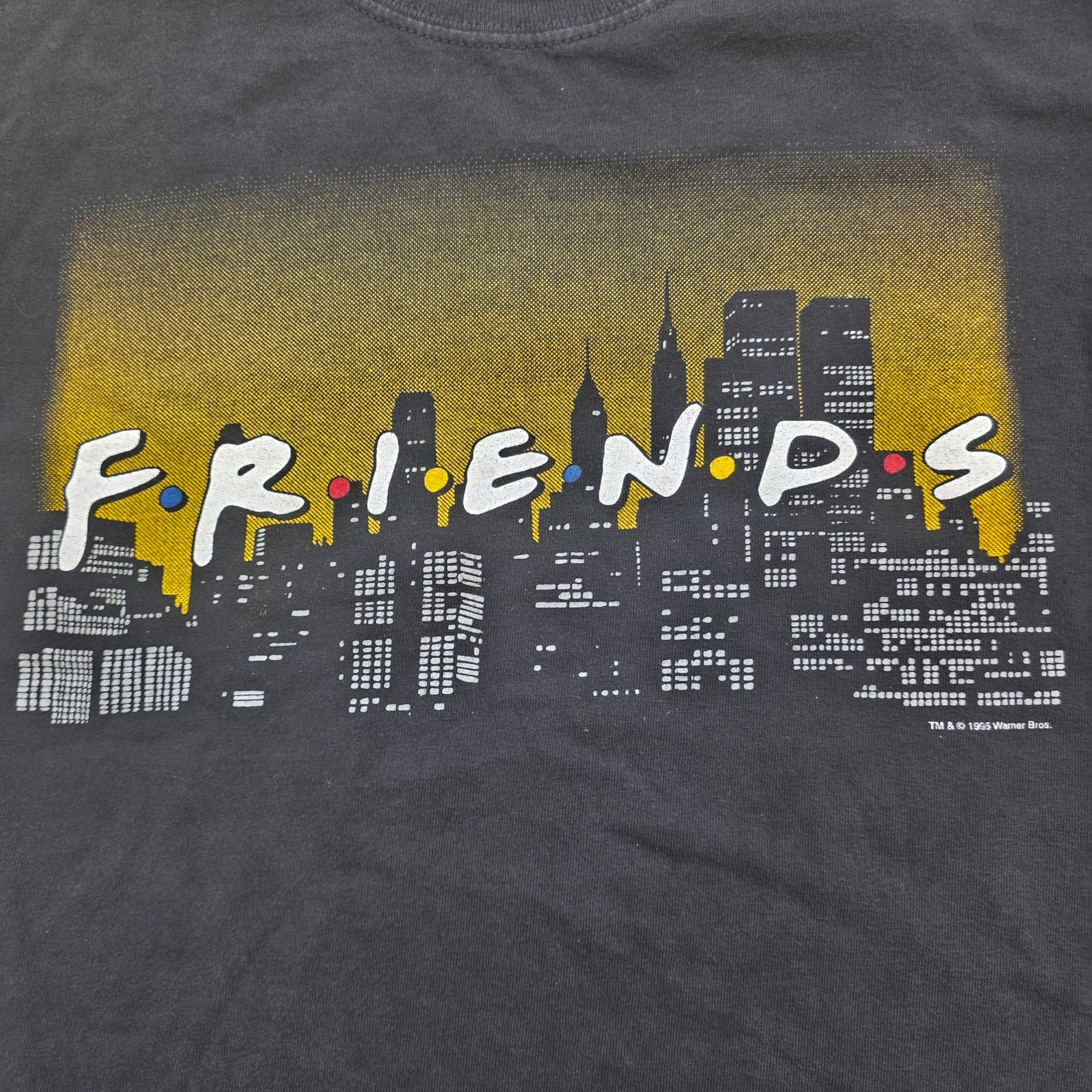 Friends TV Show Graphic T Shirt NBC Experience Store Black NYC Skyline Small