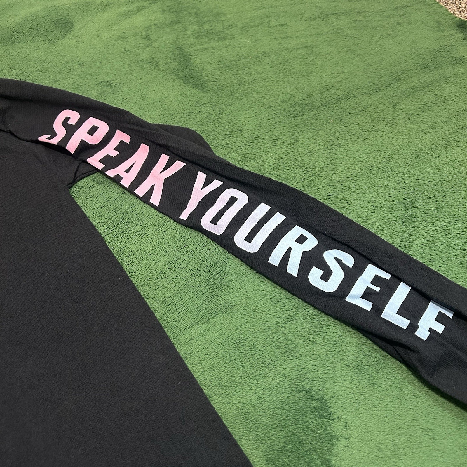Bts Love Yourself Tour Large L Mens Music Concert K Pop T-Shirt
