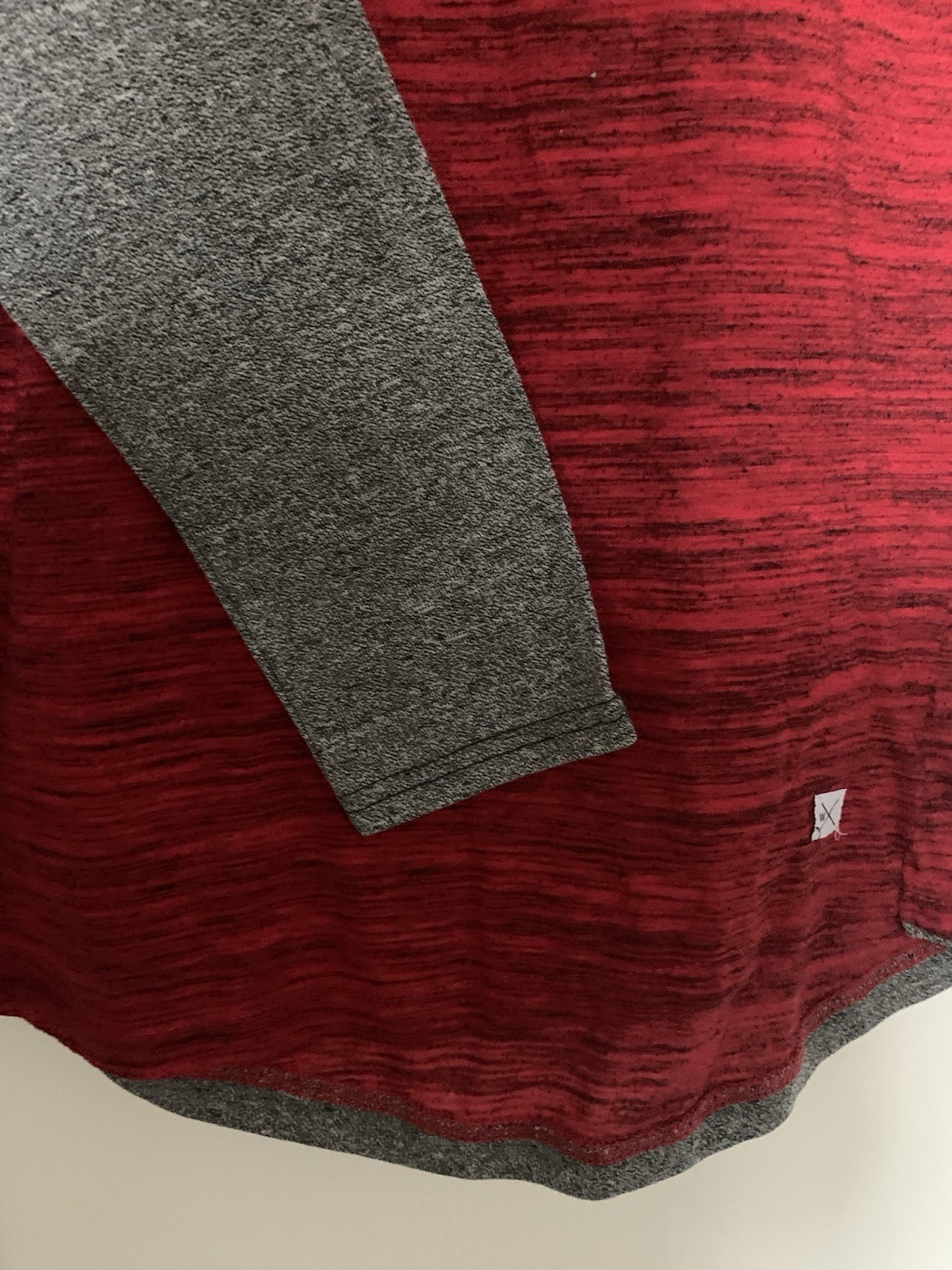 Depart West T Shirt Men’s Large Red Gray Hooded Long Sleeve Pocket B33-6