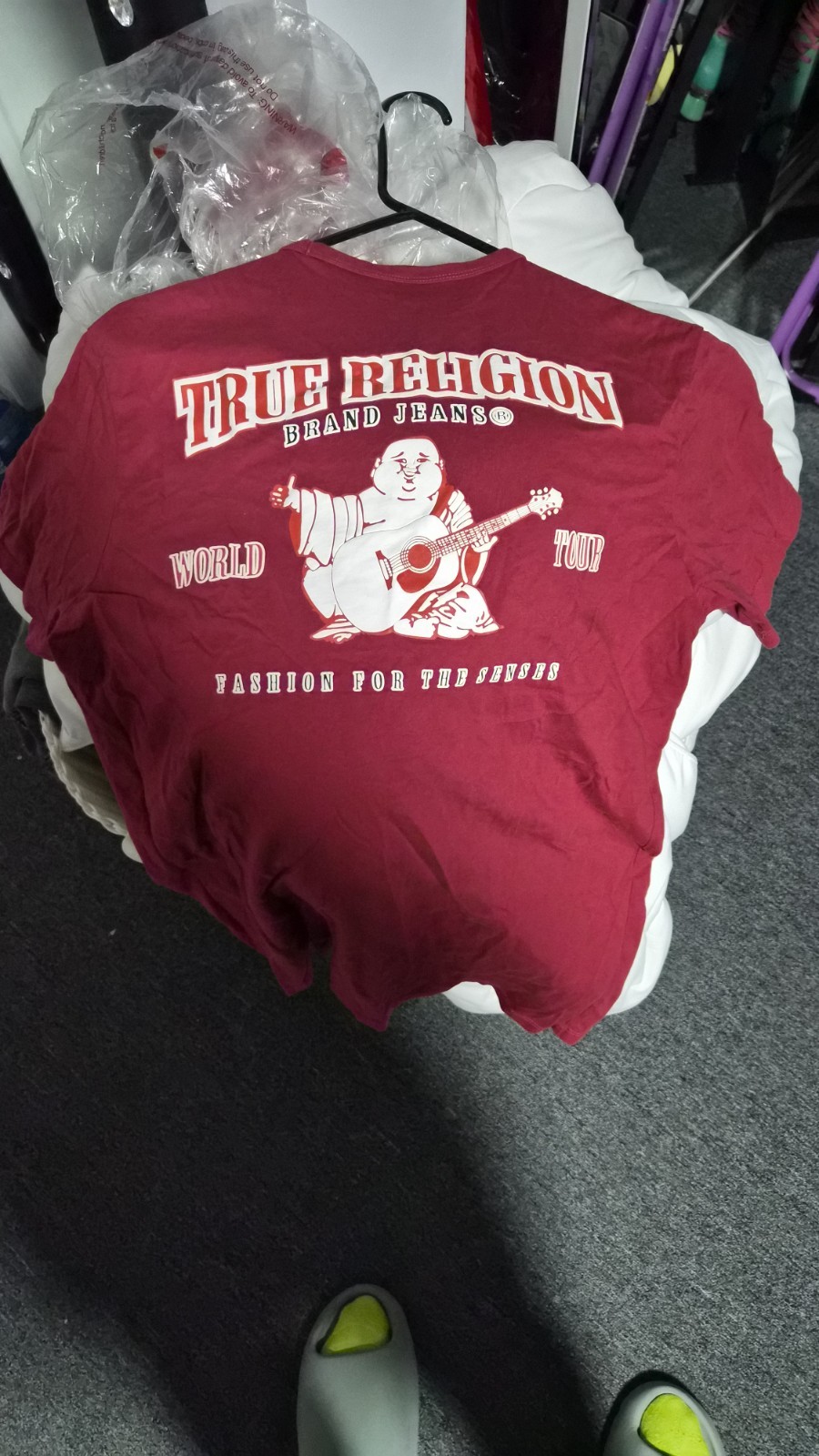 True Religion Men’s T-Shirt Sz M Wine Red Buddha Guitar Rare