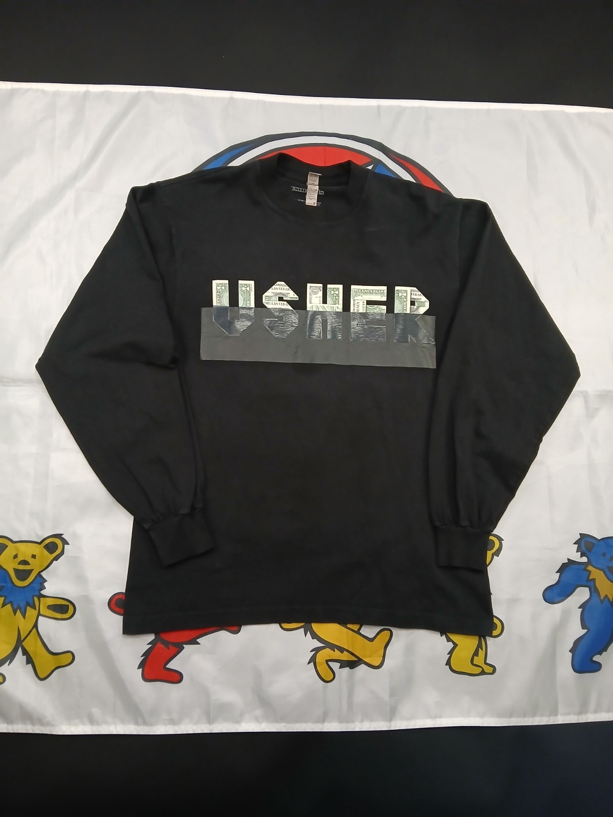 Usher Ushbucks Long Sleeve T-Shirt Back Money Graphic Men’s S