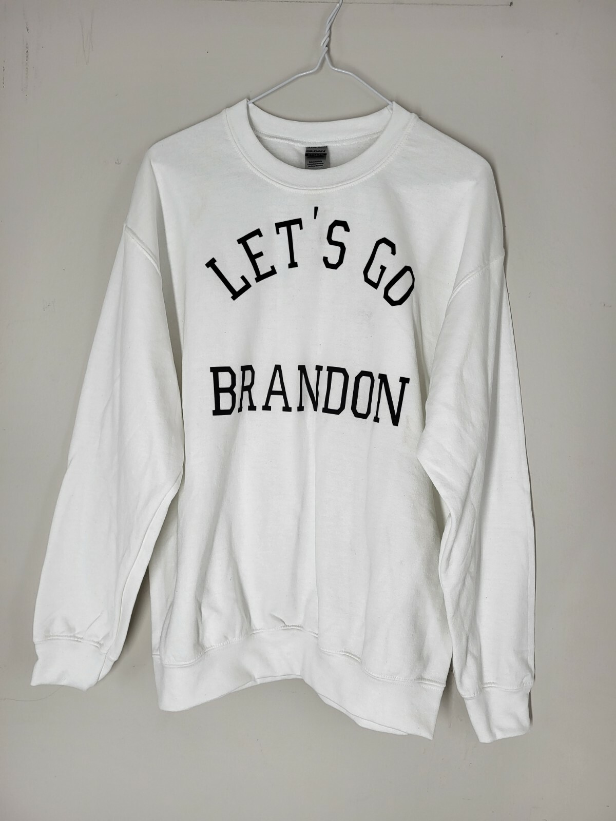 Gildan Let’s Go Brandon Size M Patriot Apparel Sweatshirt White Heavy Blend