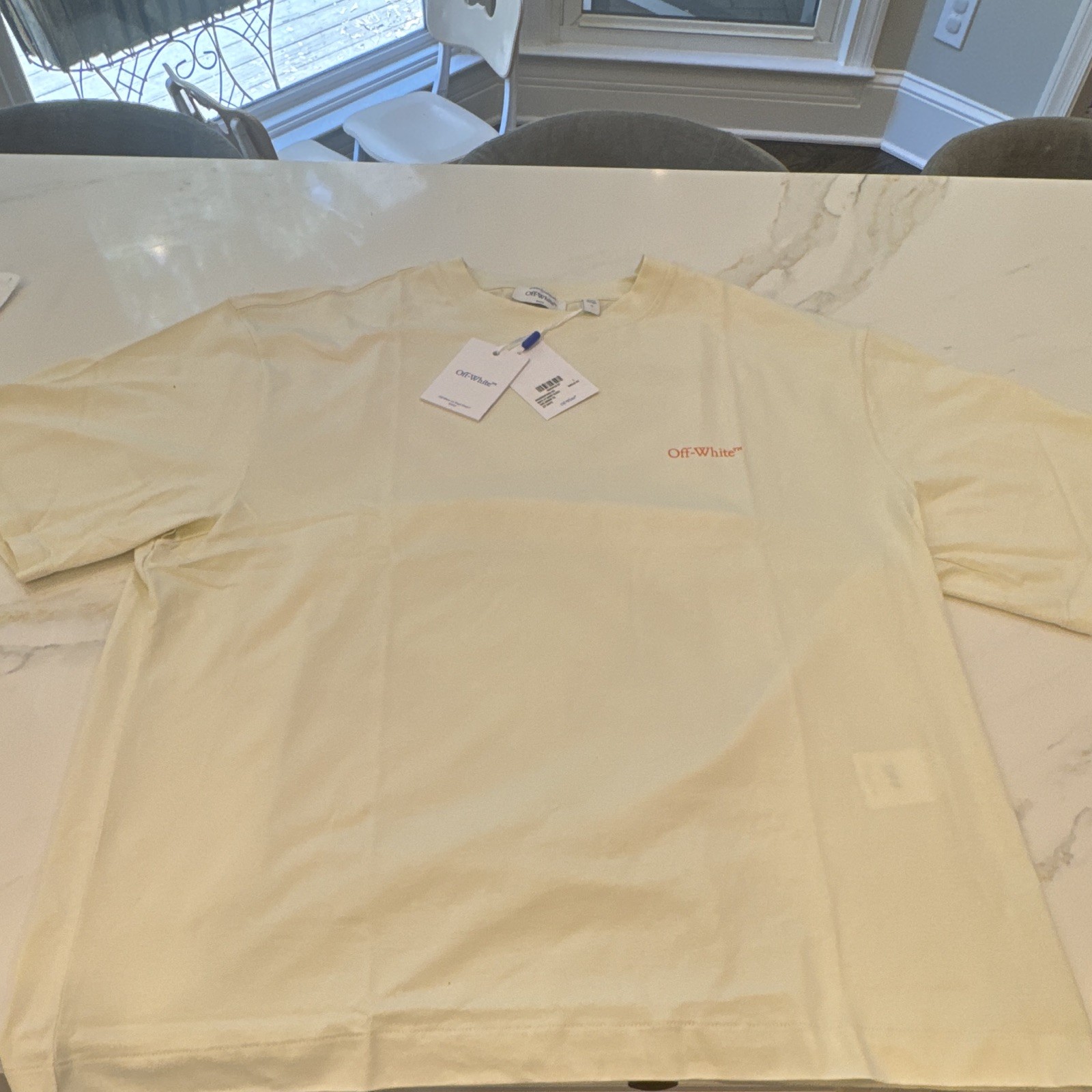 Off-White arrow skate fit tee vanilla ice size large brand new Retail over 350