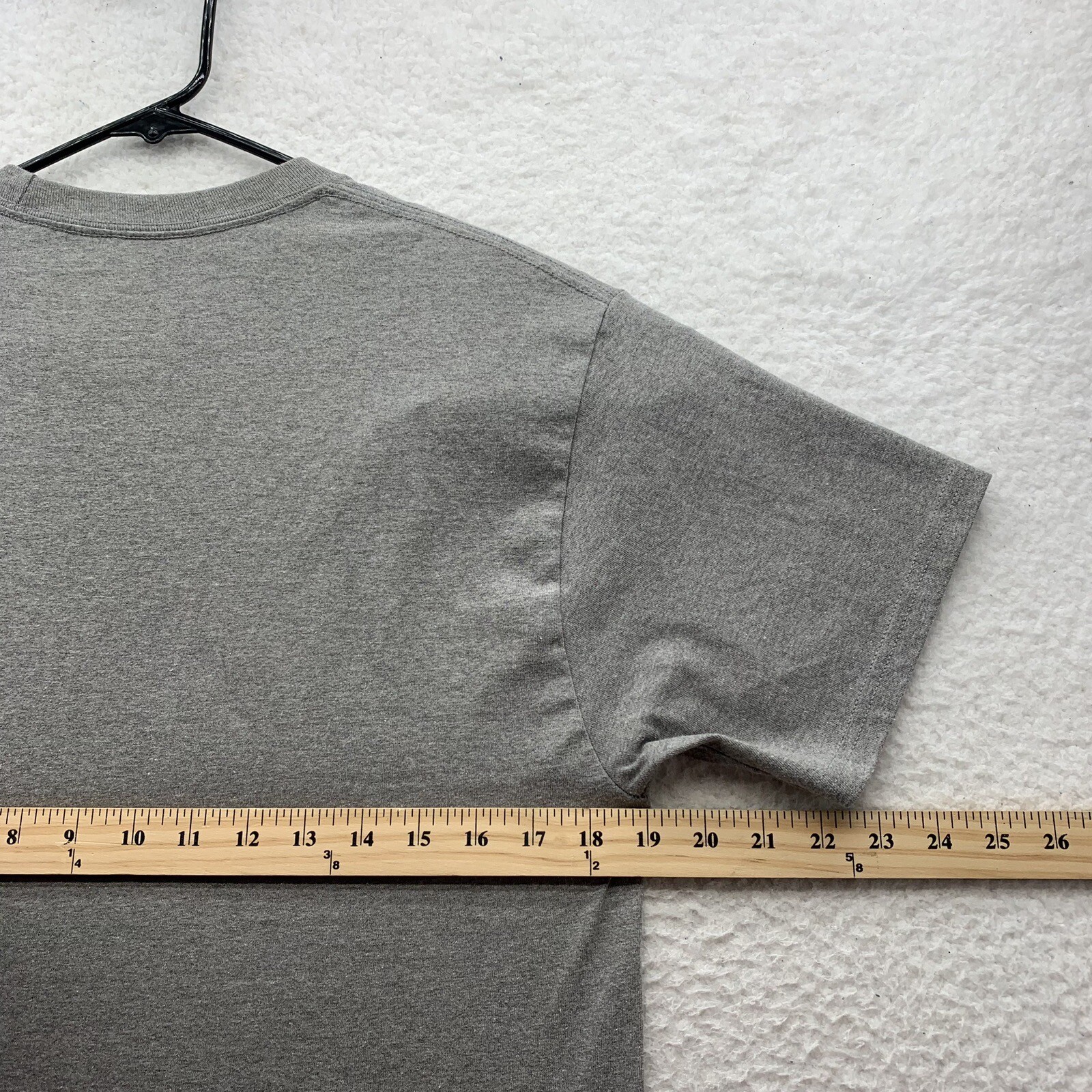 Hanes Wayne Enterprises T-Shirt Mens Medium M Spell Out Batman DC Universe Dad