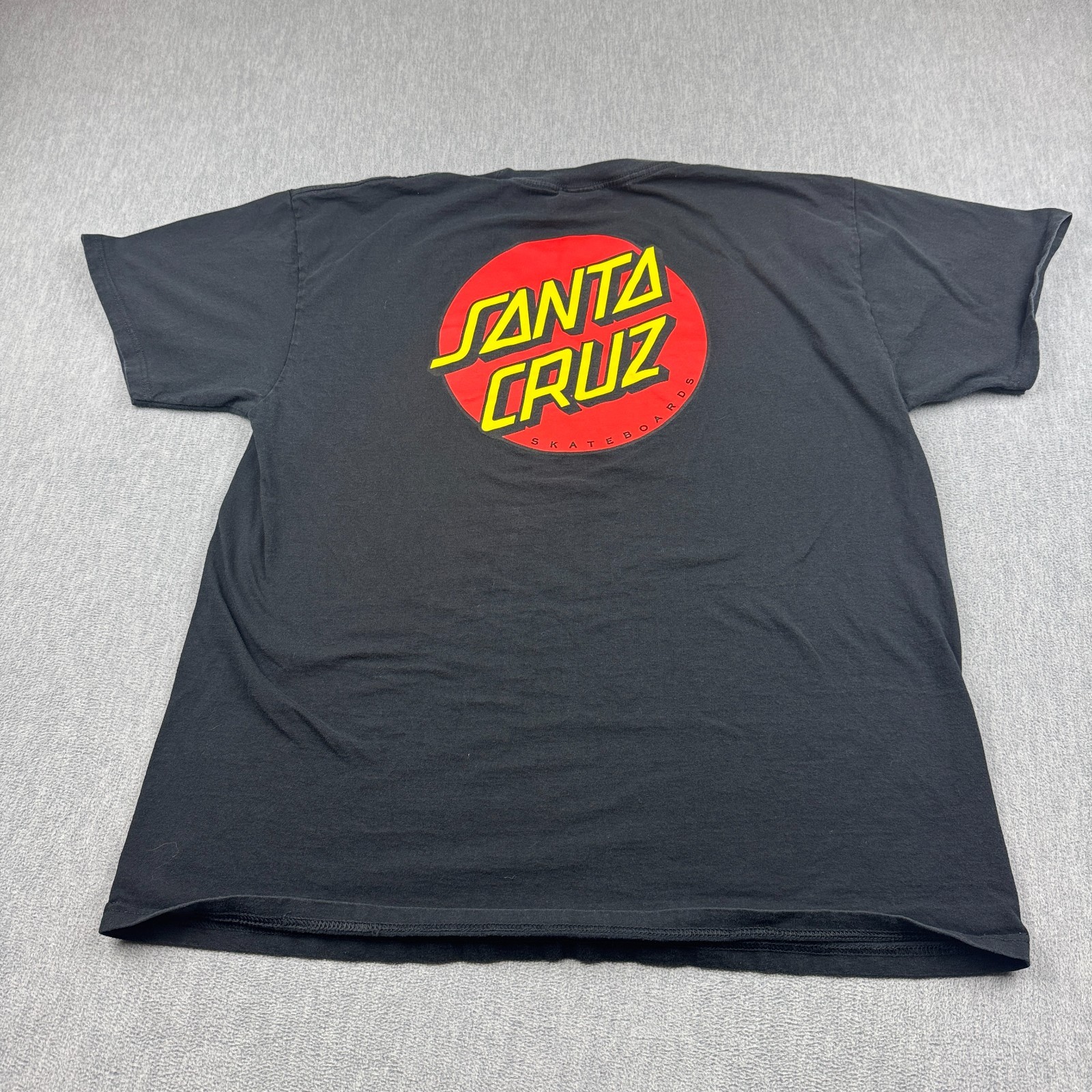 Santa Cruz Skateboards Shirt Mens XL Black Crew Neck Graphic Logo Skater Casual