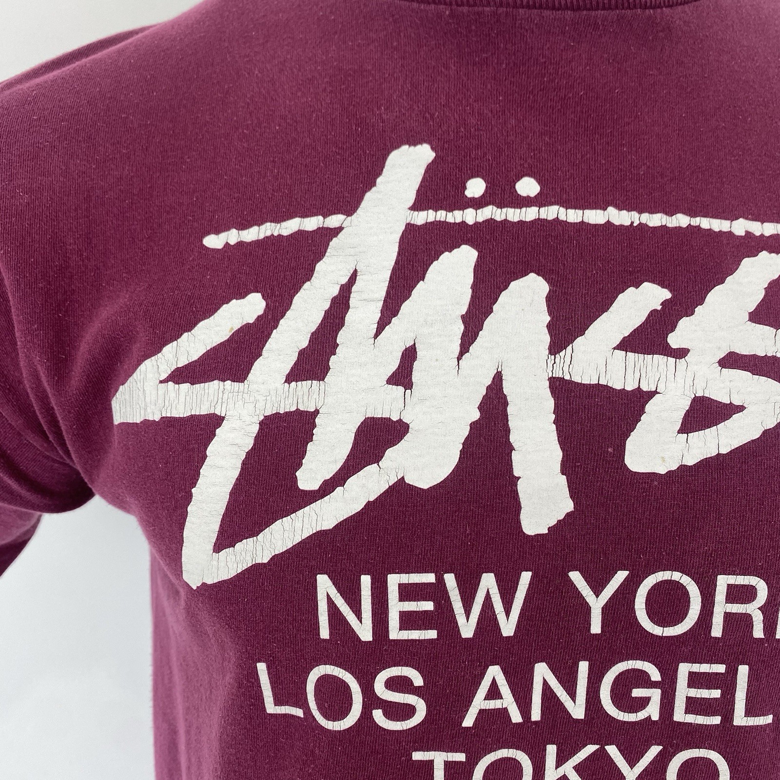 Stussy World Tour T Shirt Wine Red Medium Men’s Crew Neck Tee Spellout