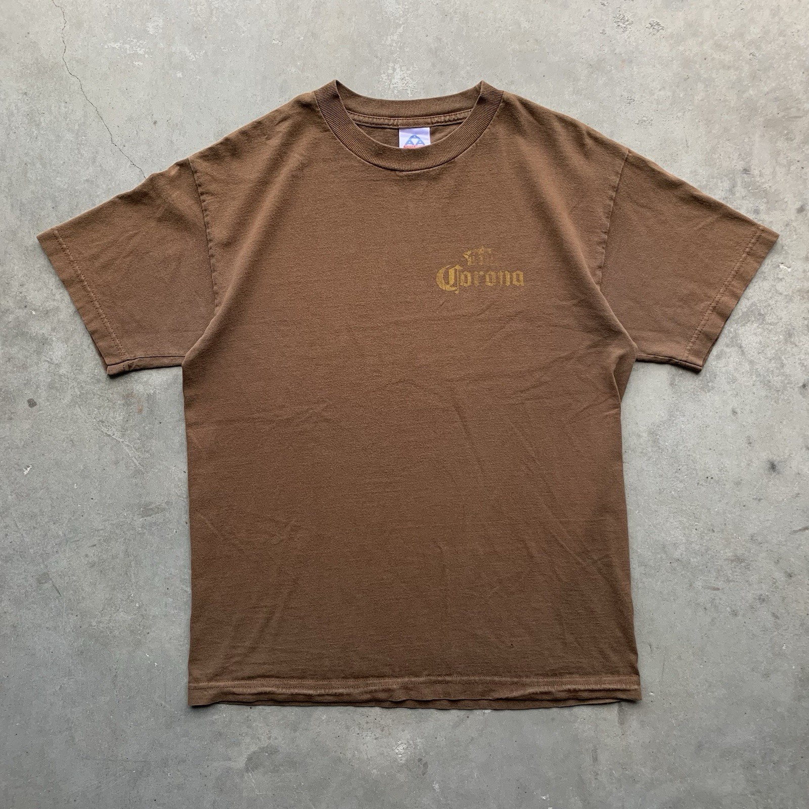 Vintage 90s Y2K Corona Extra Mas Fina Graphic Print T-Shirt Size M Beach Brown