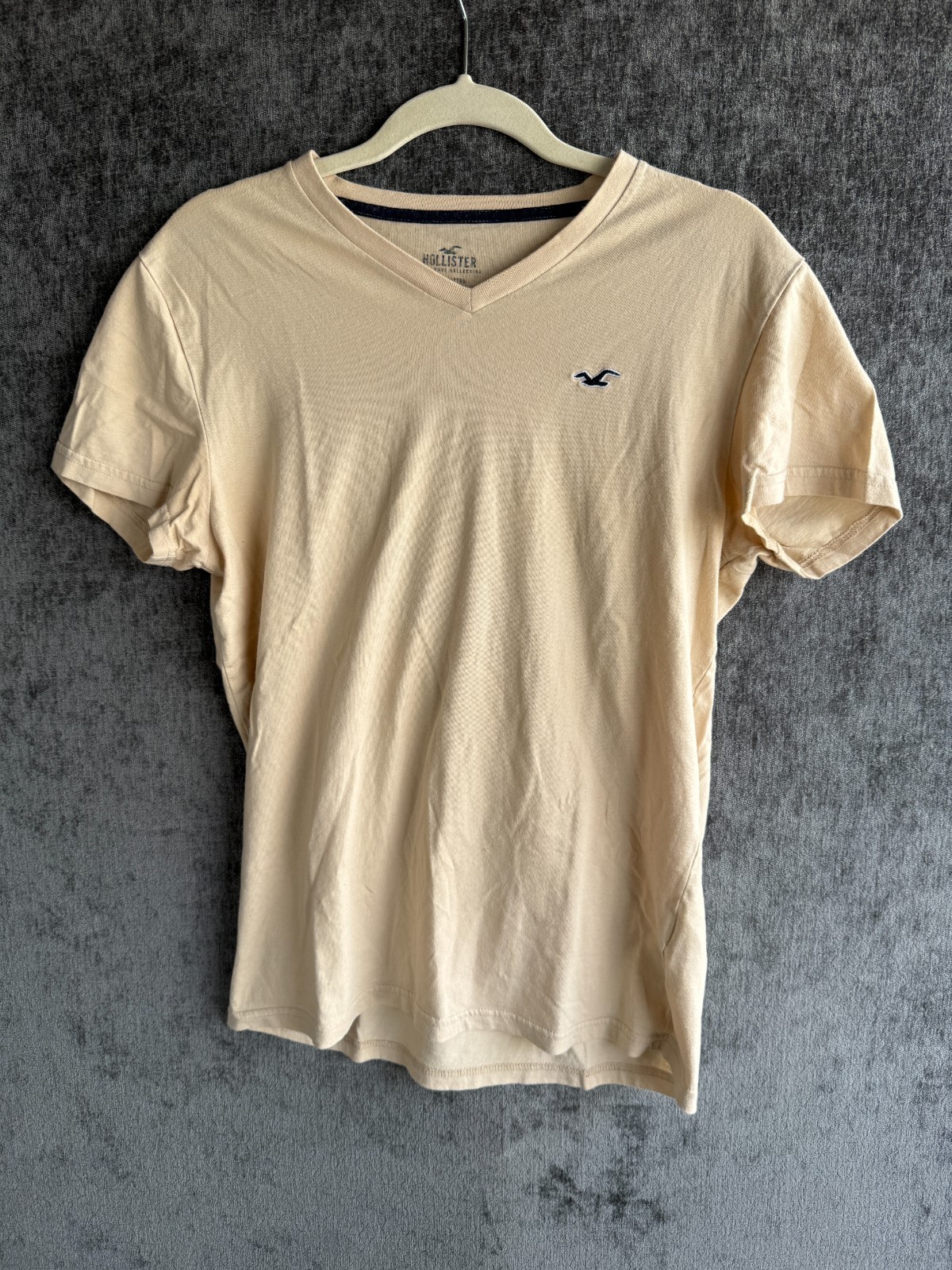 Lot of 12 HOLLISTER Mens Sz Small T Shirts Short Sleeve Mixed Colors